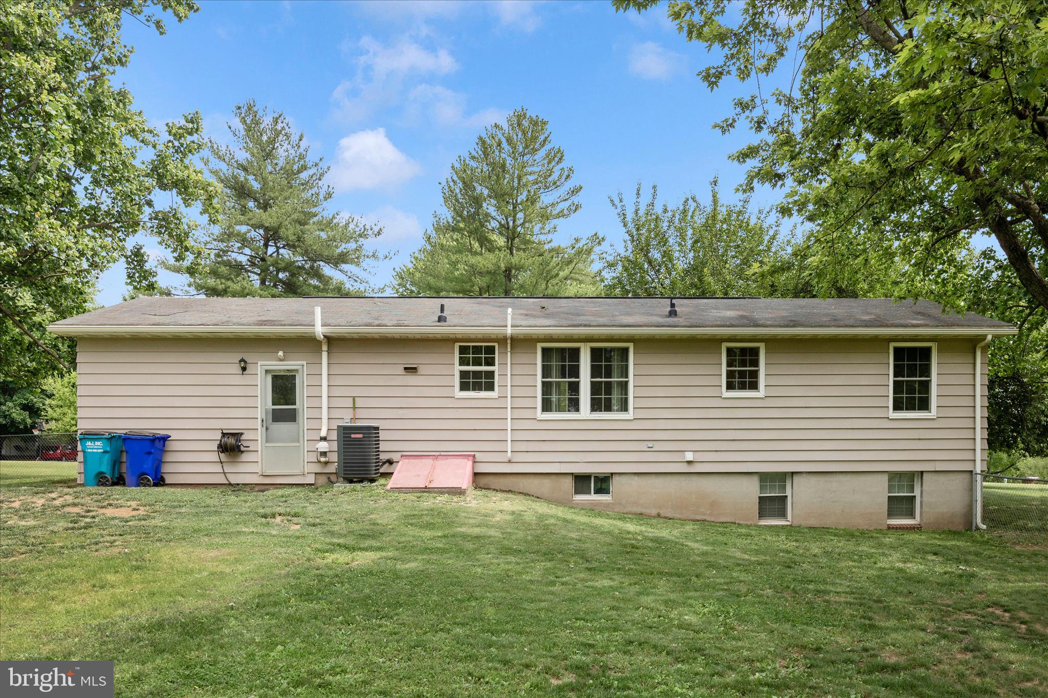 FORD ROAD ACRES - Residential