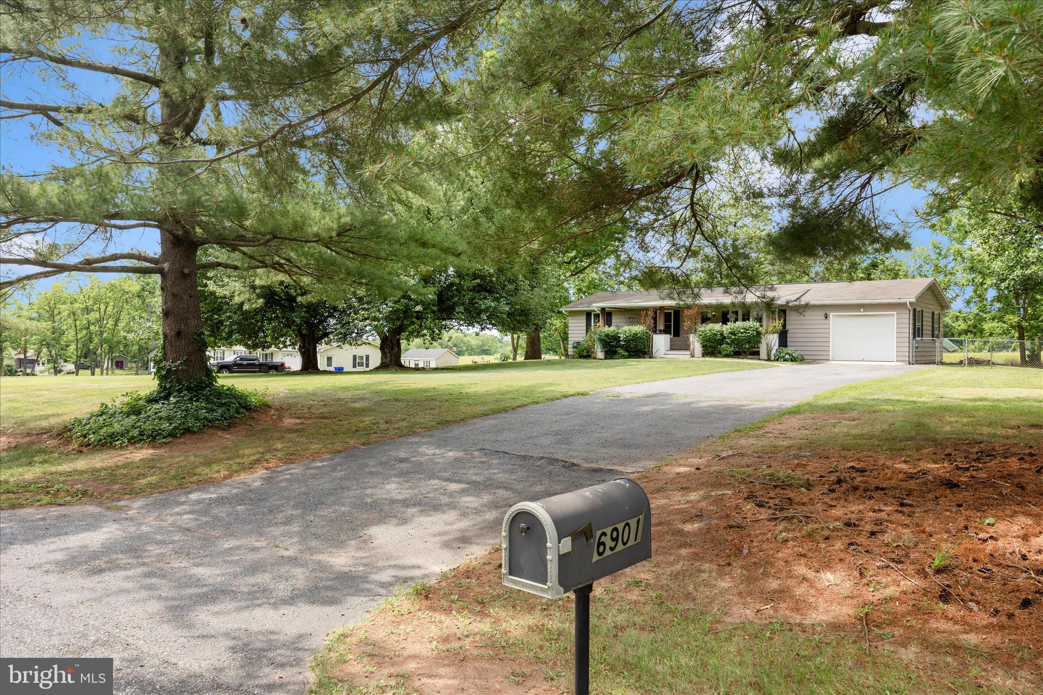 FORD ROAD ACRES - Residential