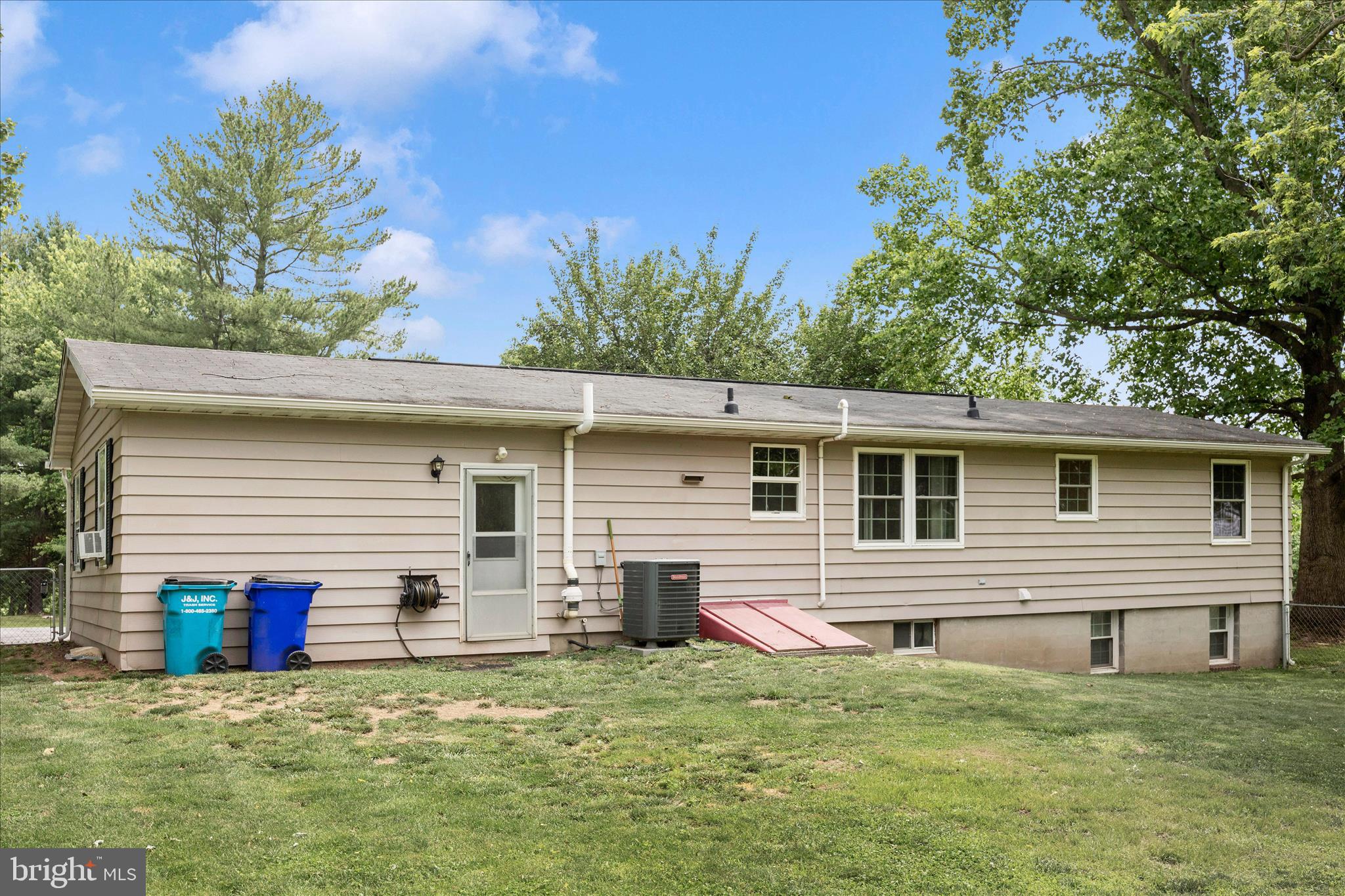 FORD ROAD ACRES - Residential