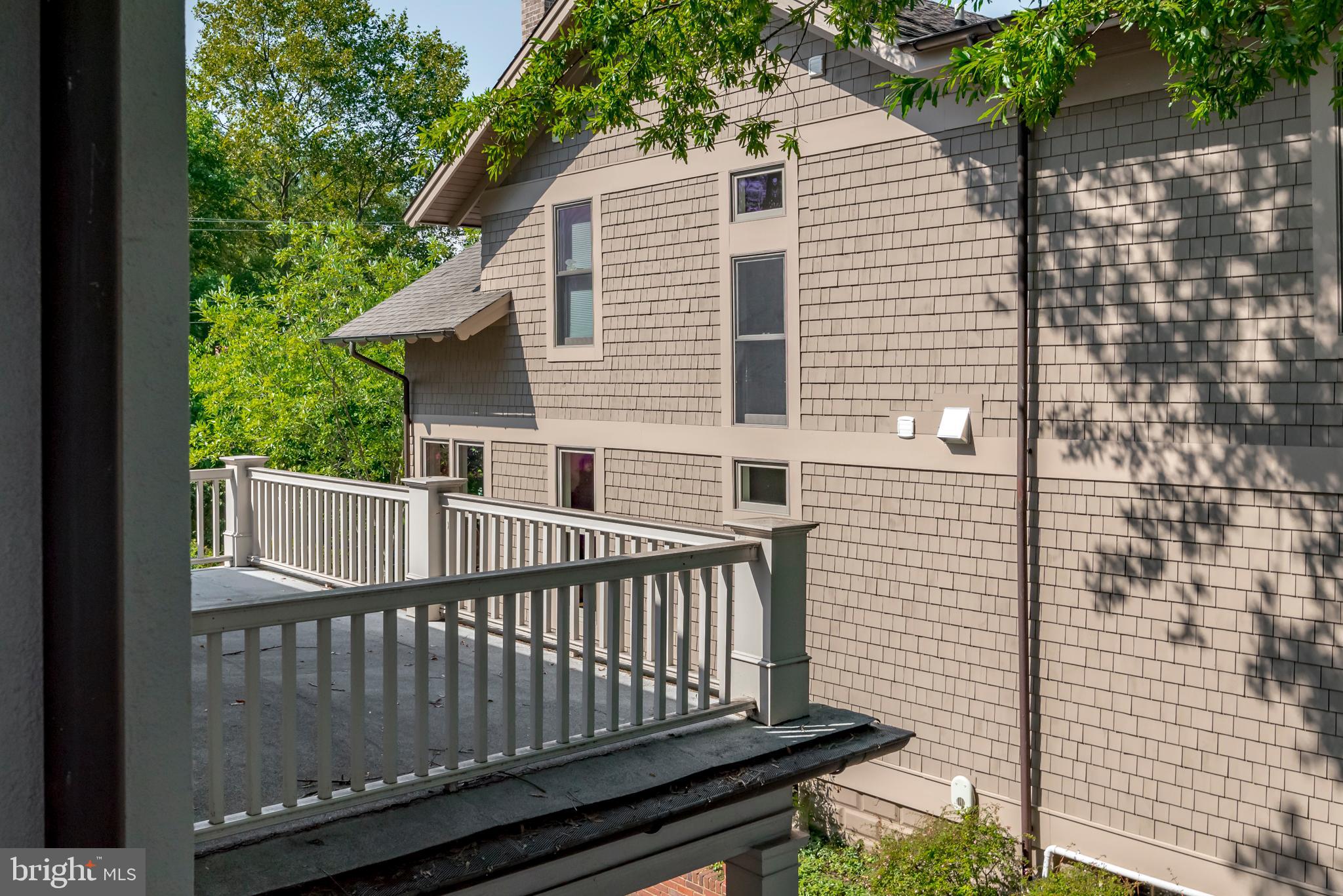 MURRAY HILL - Residential