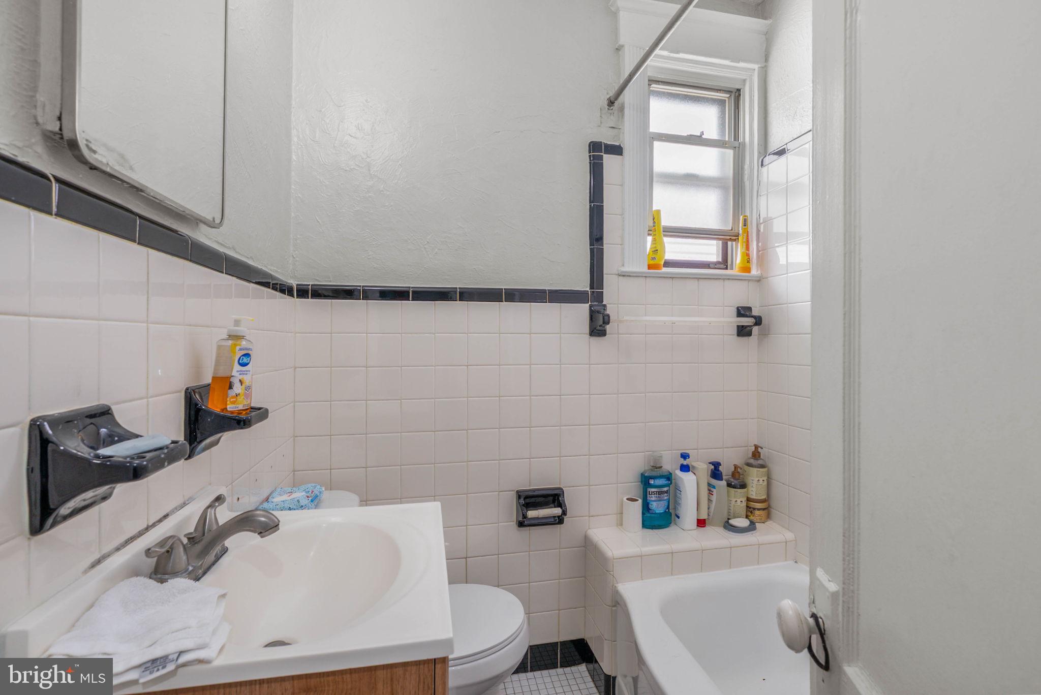 HIGHLAND PARK - Residential Income