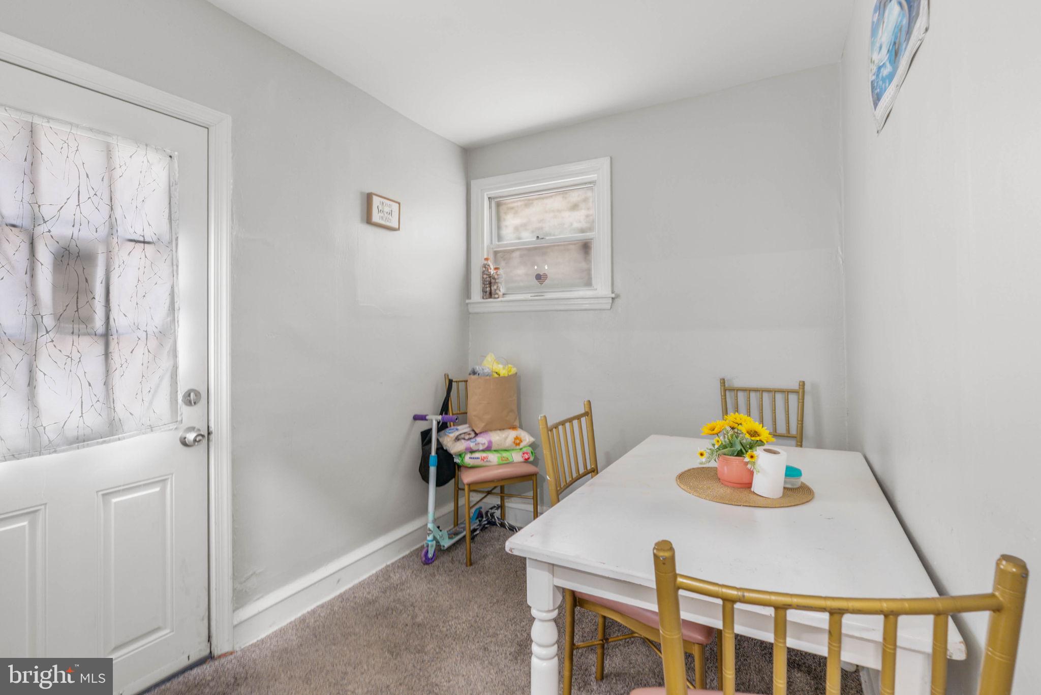 HIGHLAND PARK - Residential Income