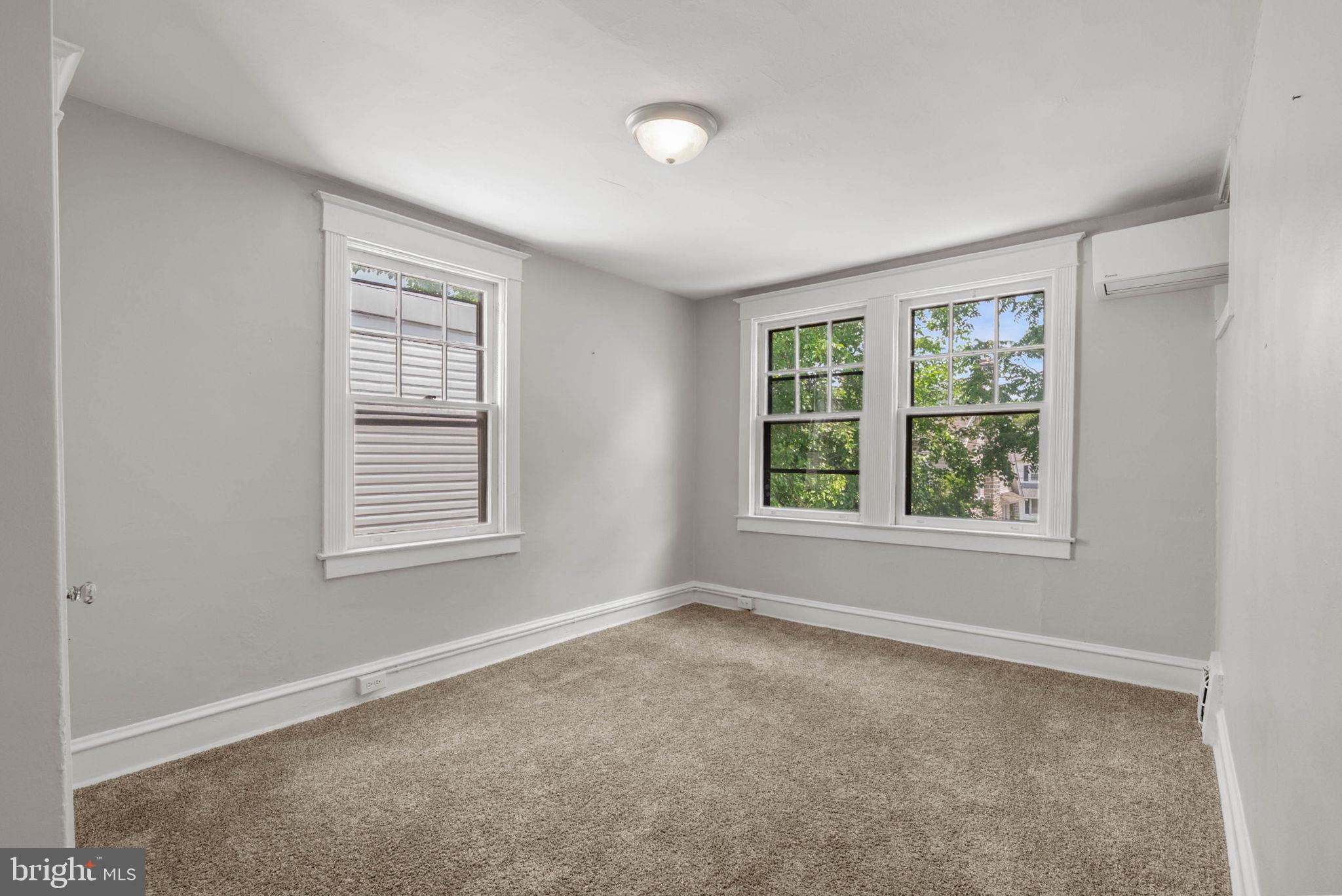 HIGHLAND PARK - Residential Income