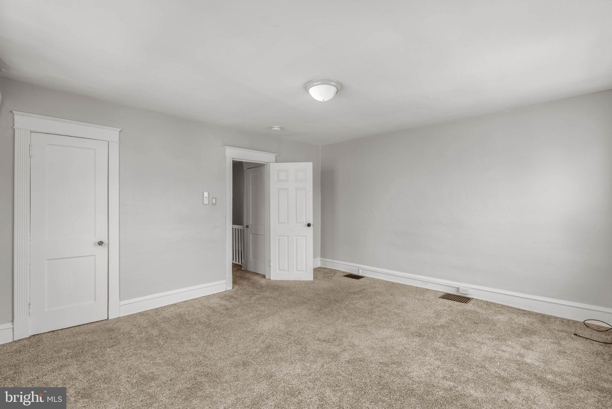 HIGHLAND PARK - Residential Income