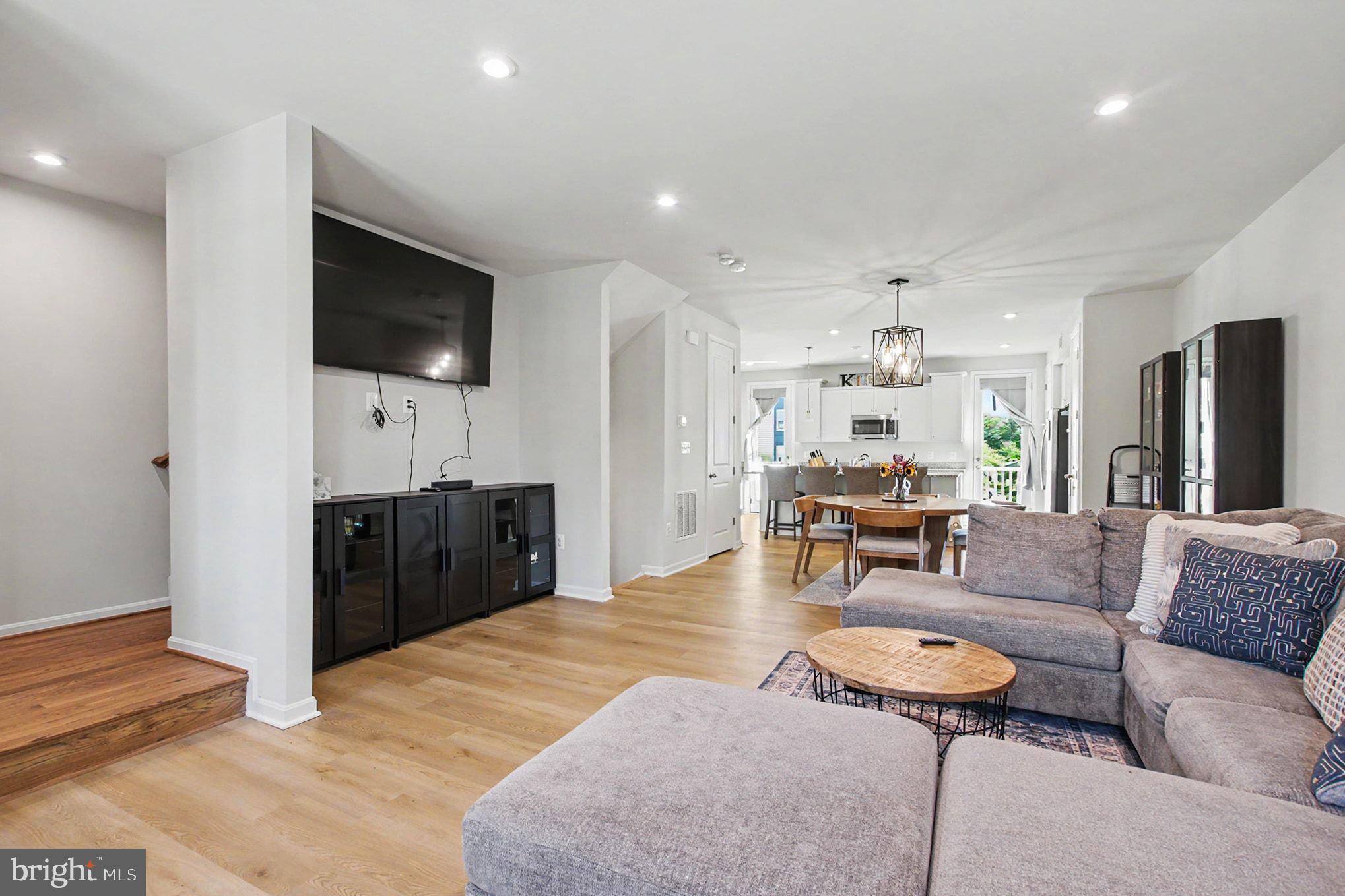HIGHLAND PARK - Residential
