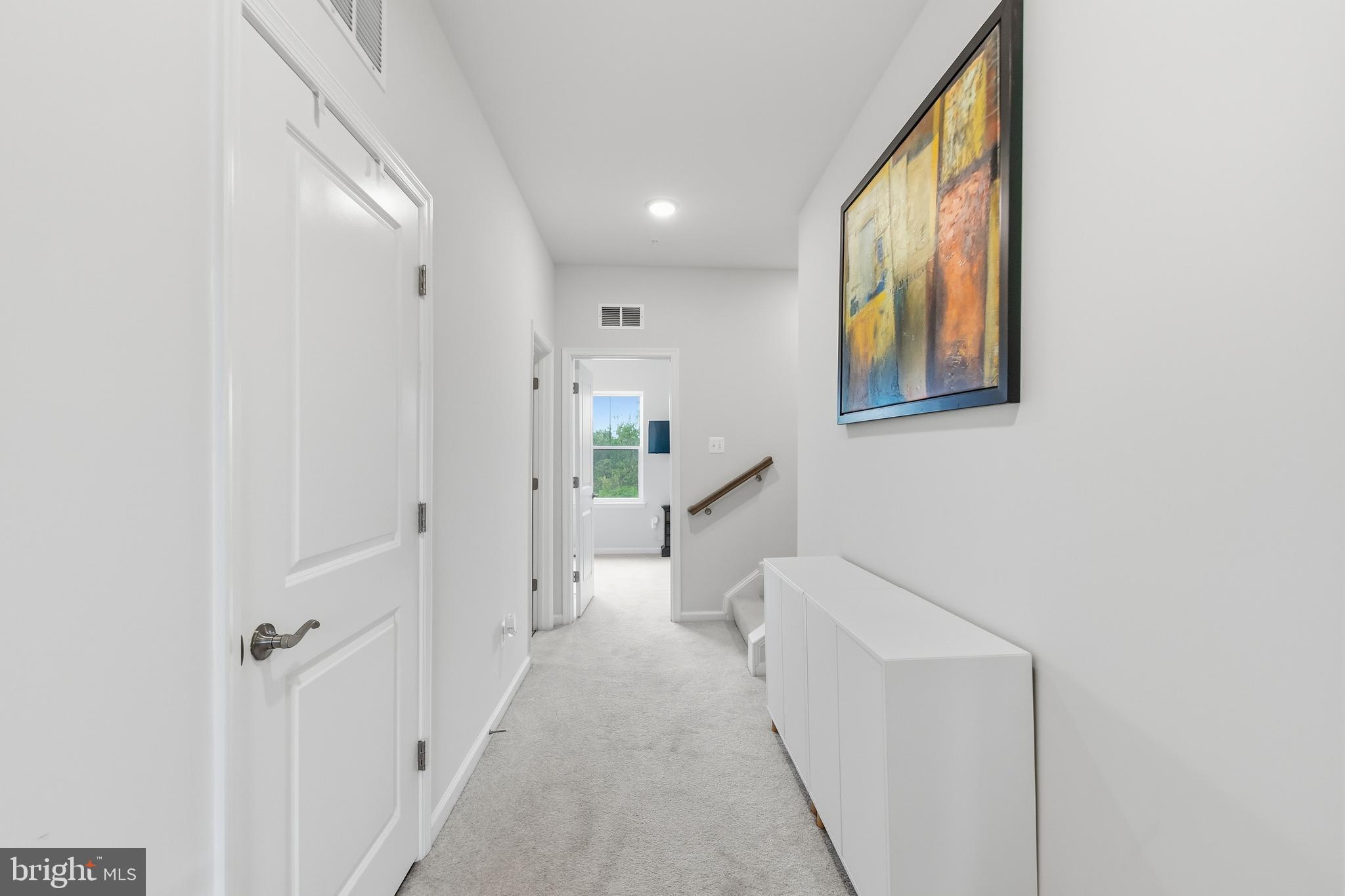 GATEWAY WEST - Residential