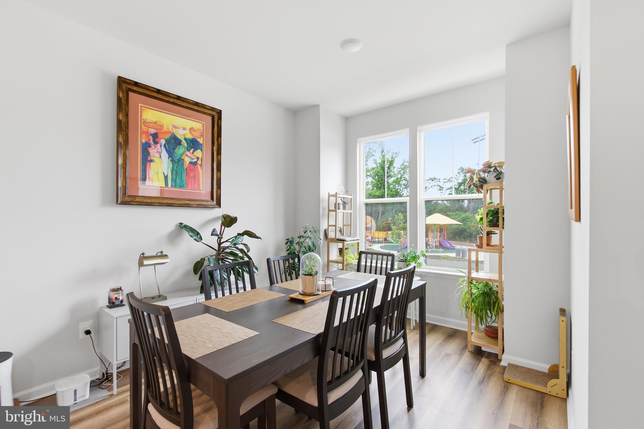 GATEWAY WEST - Residential