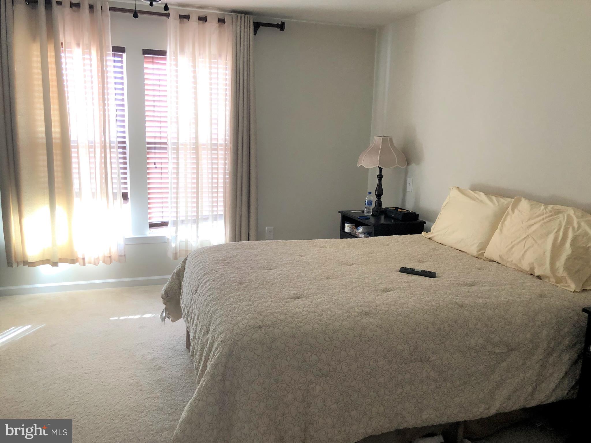 STAFFORD LAKES VILLAGE - Residential Lease