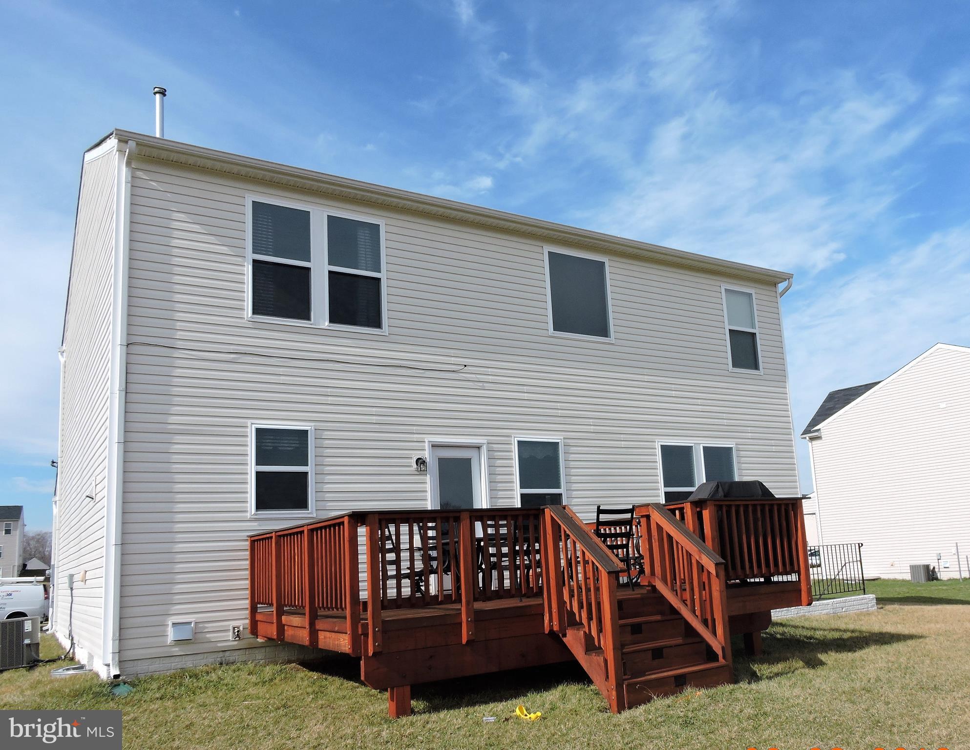STAFFORD LAKES VILLAGE - Residential Lease