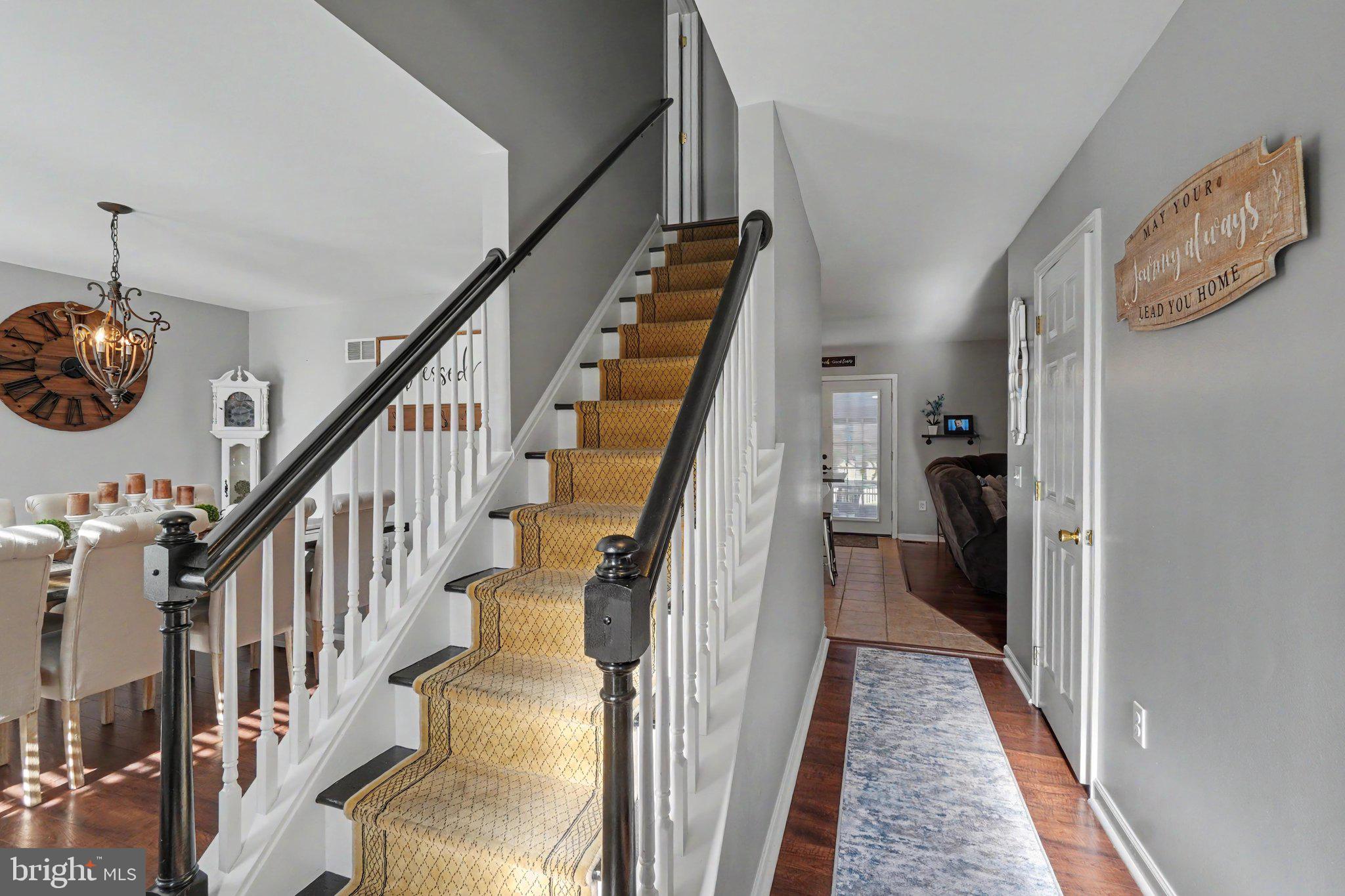SHERMAN OAKS - Residential