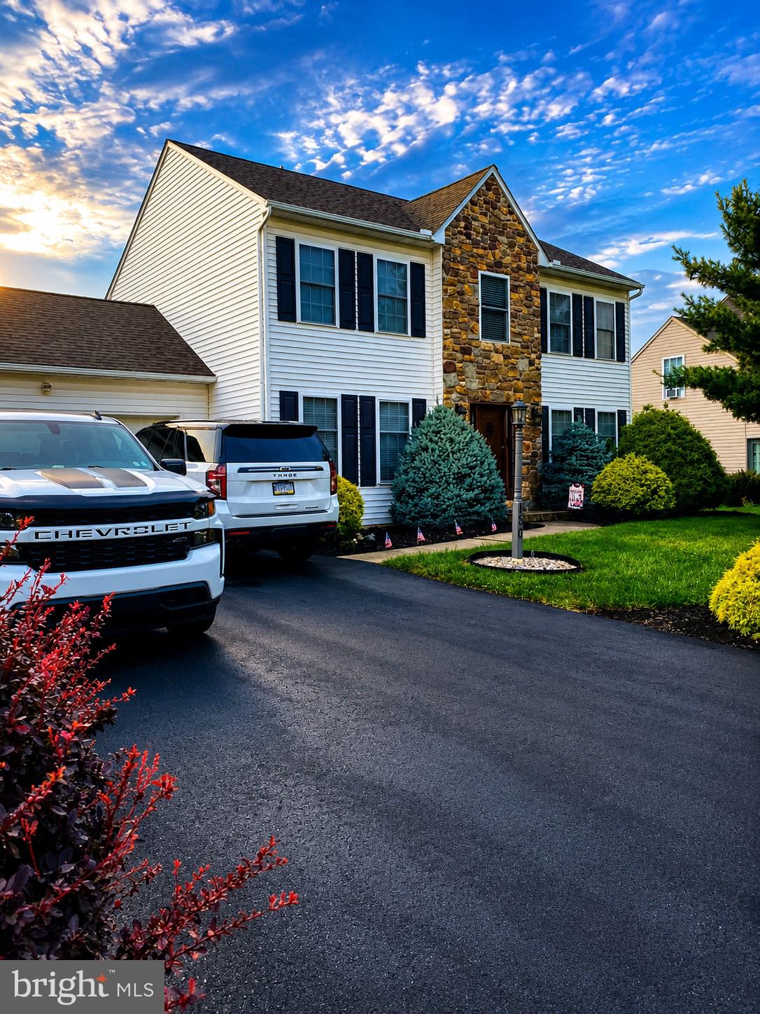 SHERMAN OAKS - Residential