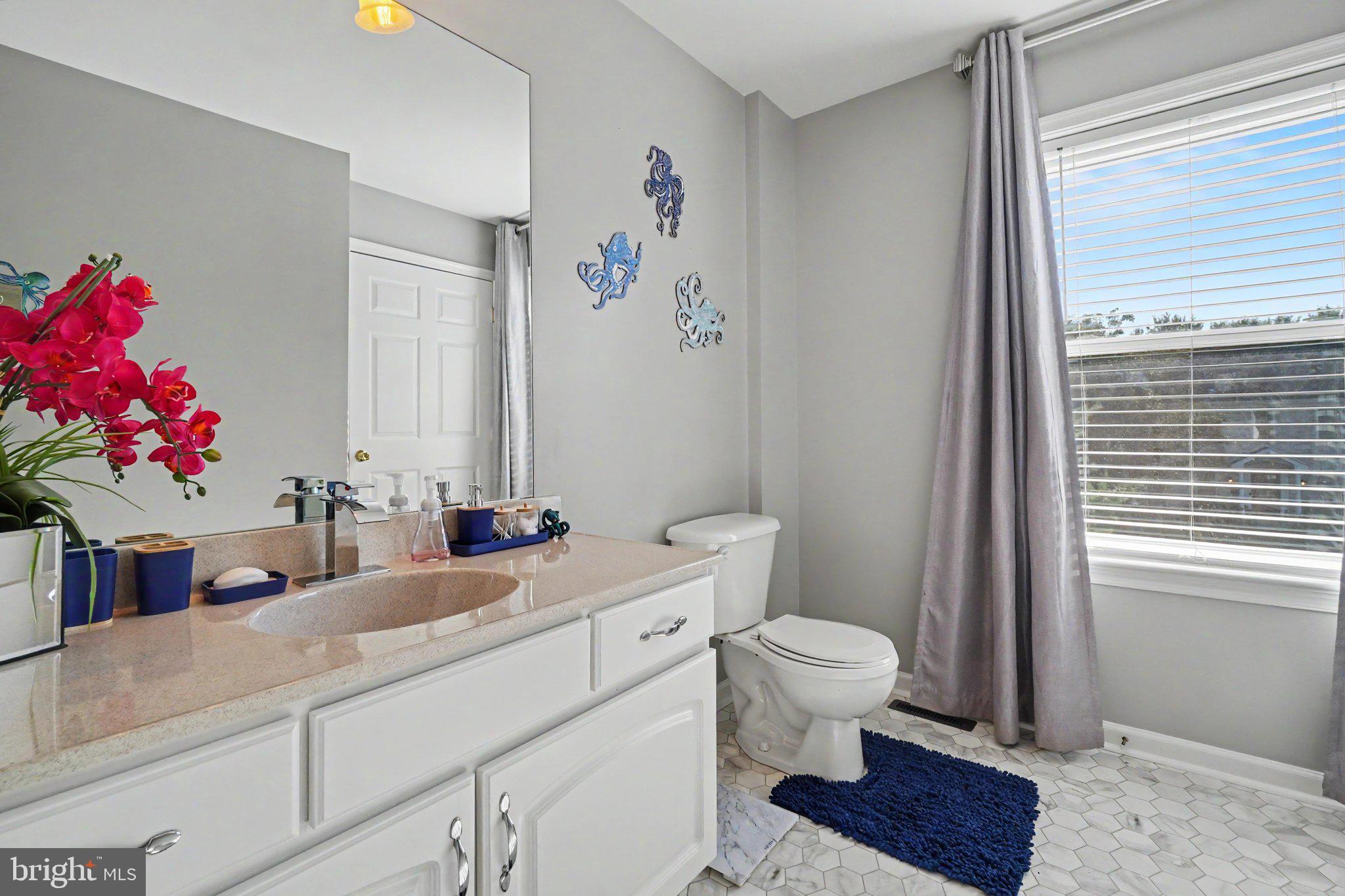 SHERMAN OAKS - Residential