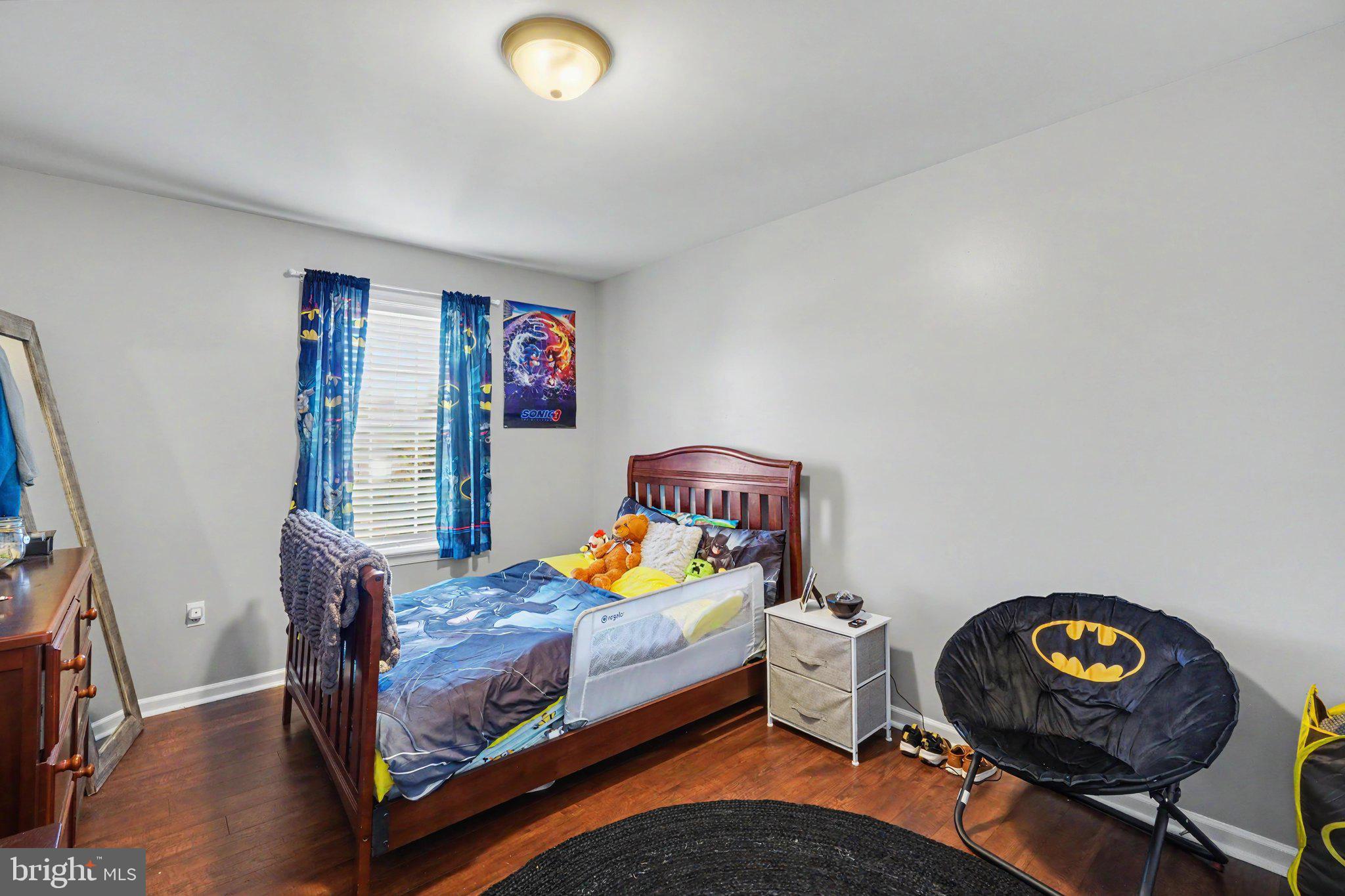 SHERMAN OAKS - Residential
