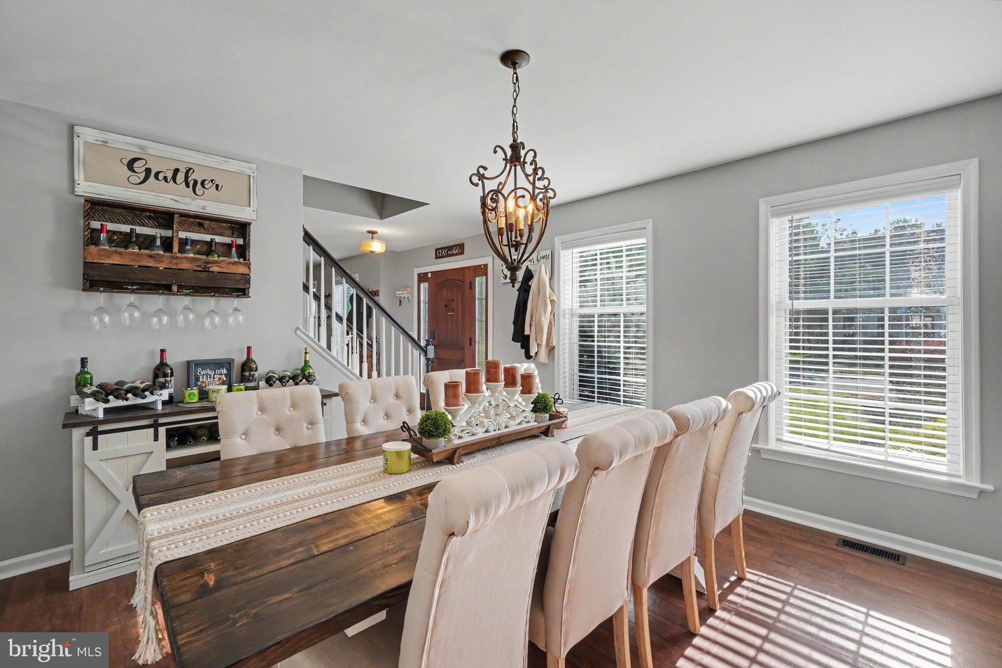 SHERMAN OAKS - Residential