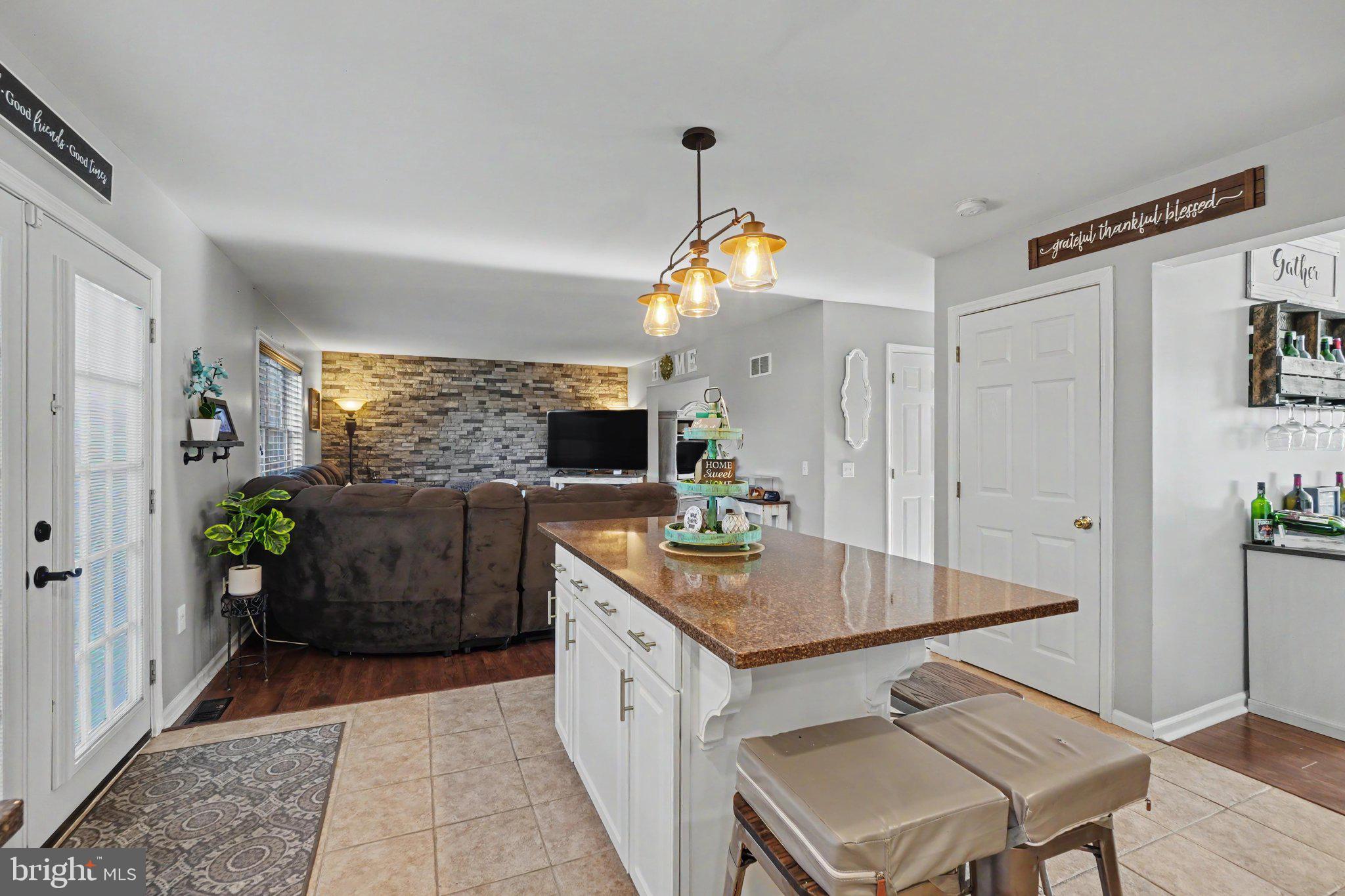 SHERMAN OAKS - Residential