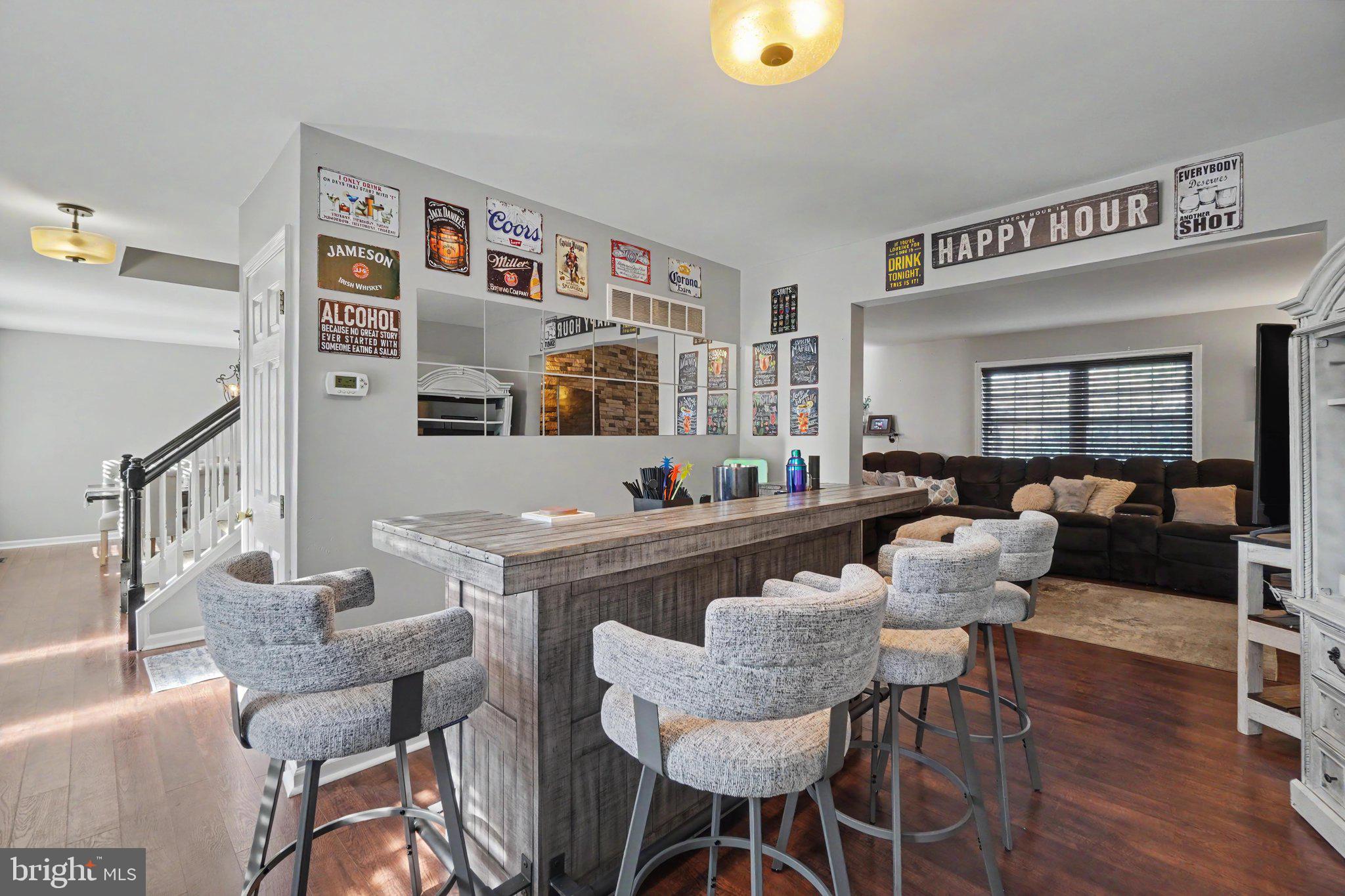 SHERMAN OAKS - Residential