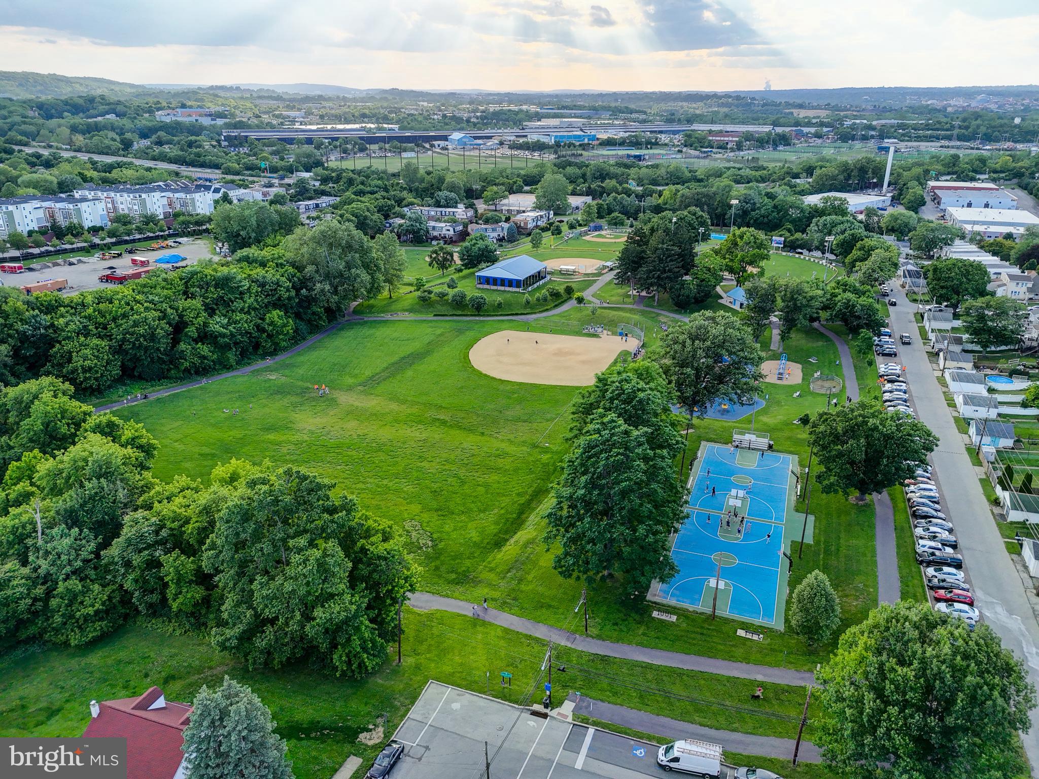 CONSHOHOCKEN - Residential