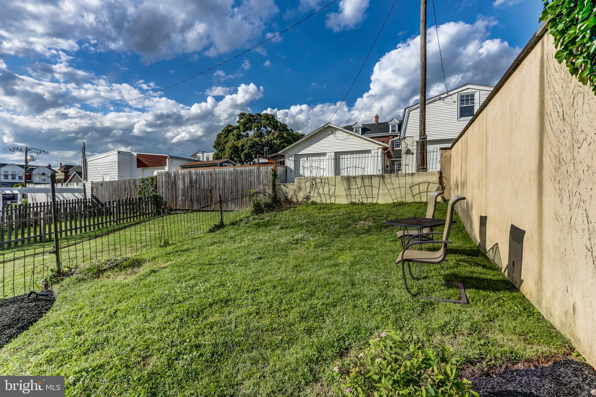 CONSHOHOCKEN - Residential