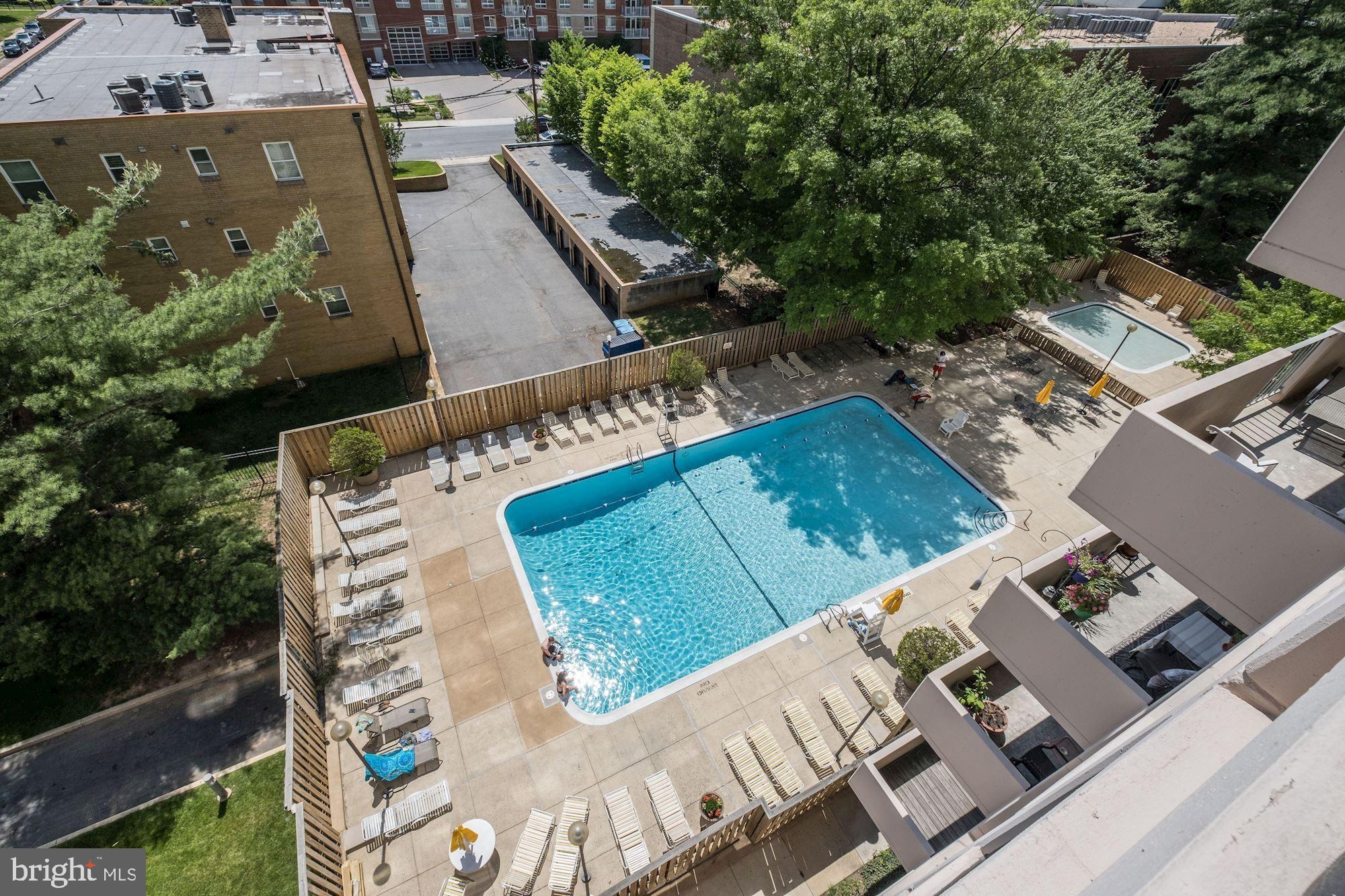 HYDE PARK - Residential Lease