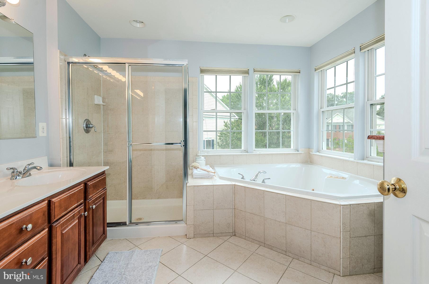 CROFTON MANOR - Residential