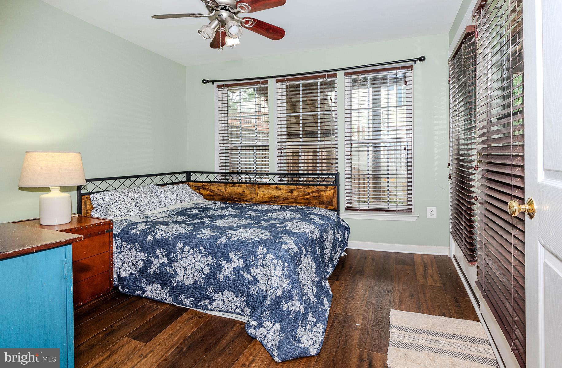 CROFTON MANOR - Residential