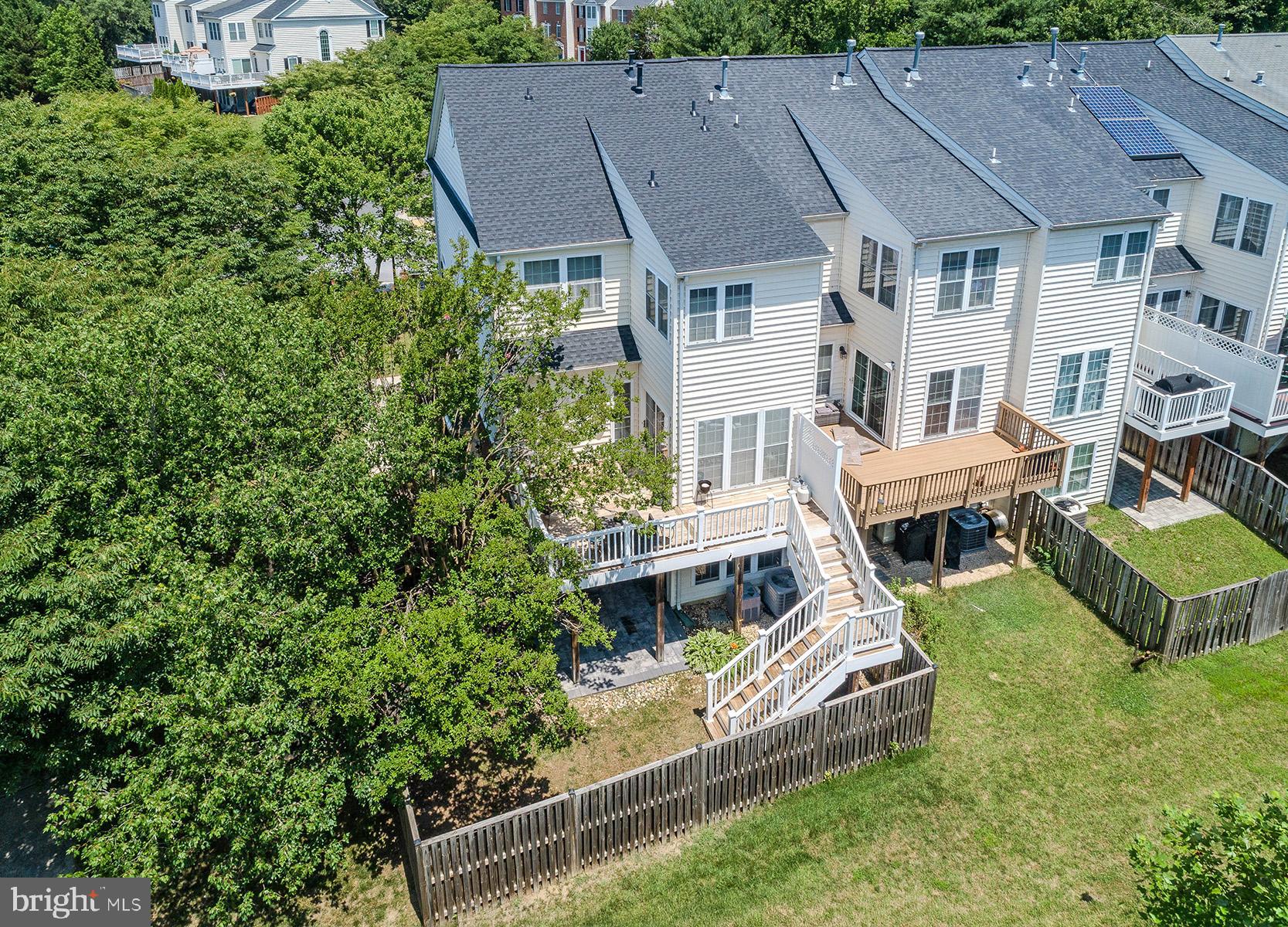 CROFTON MANOR - Residential