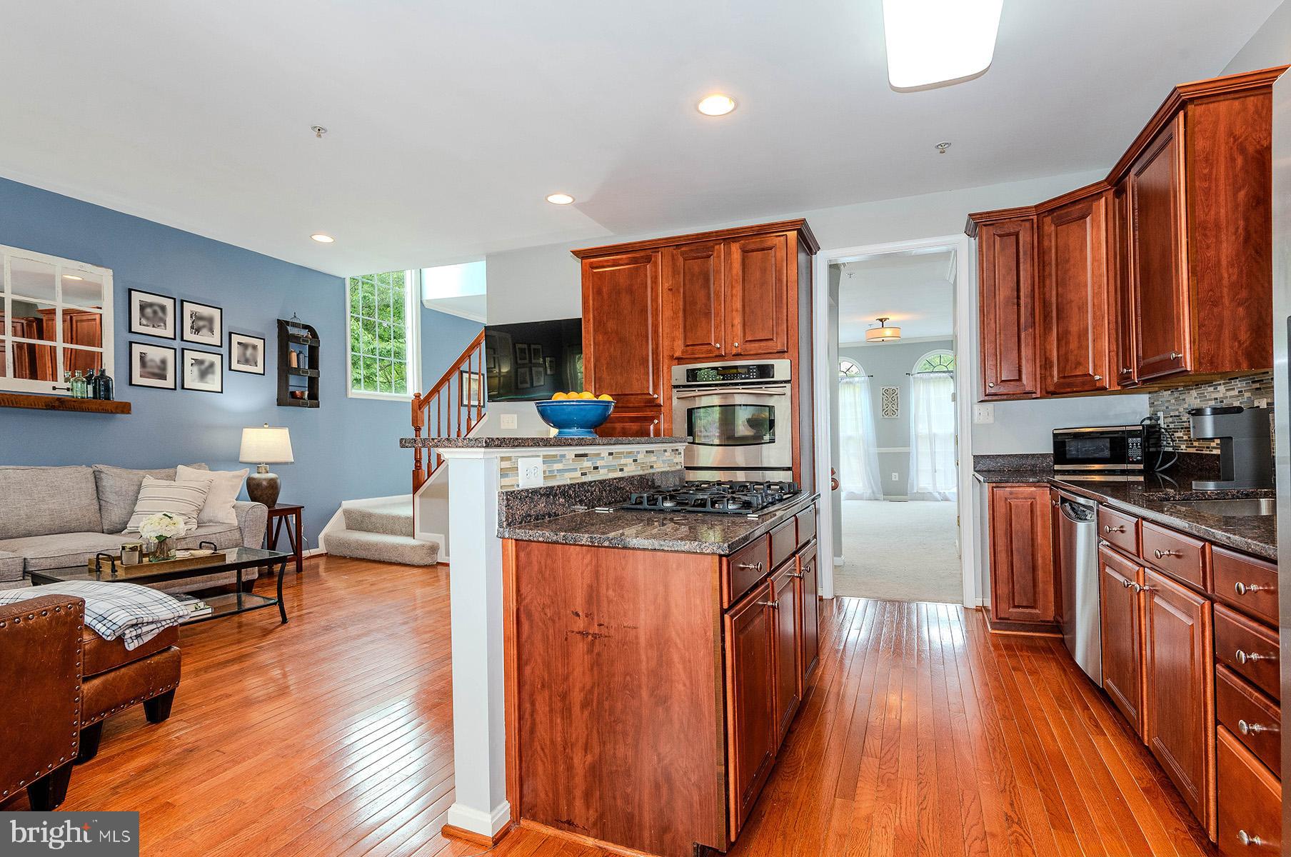 CROFTON MANOR - Residential