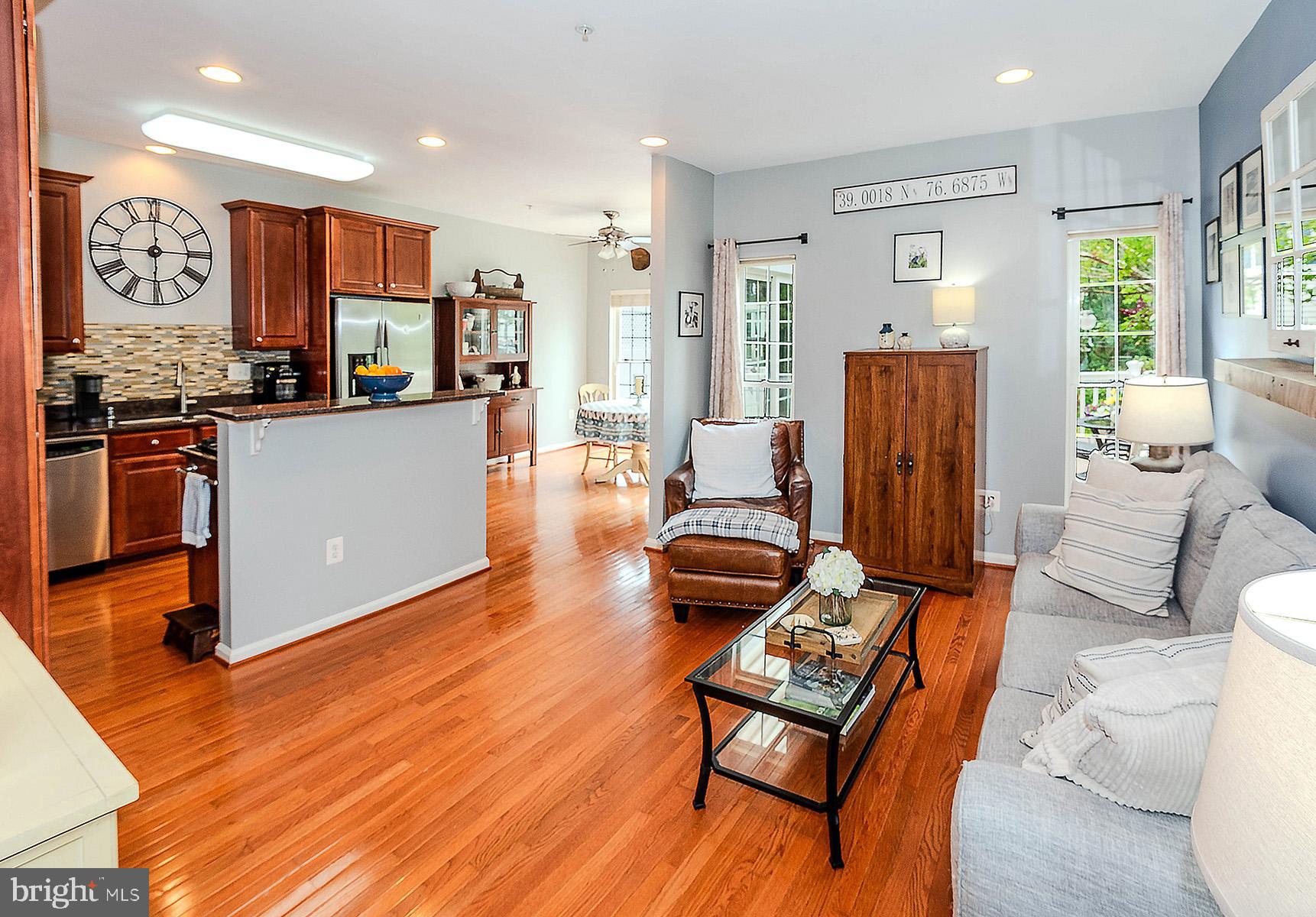 CROFTON MANOR - Residential
