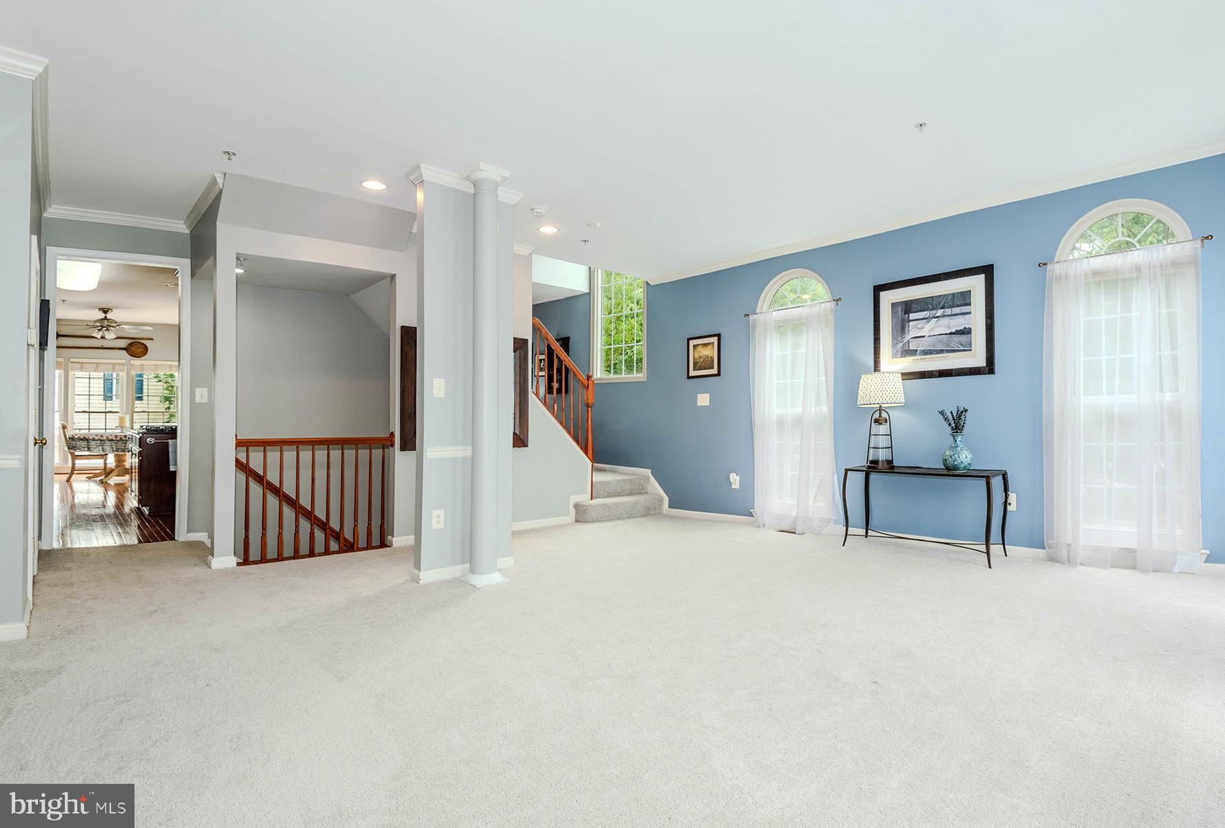 CROFTON MANOR - Residential