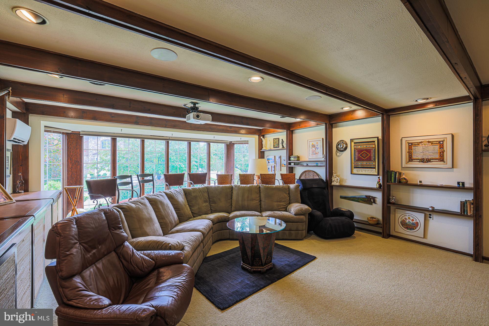 GREENSPRING - Residential
