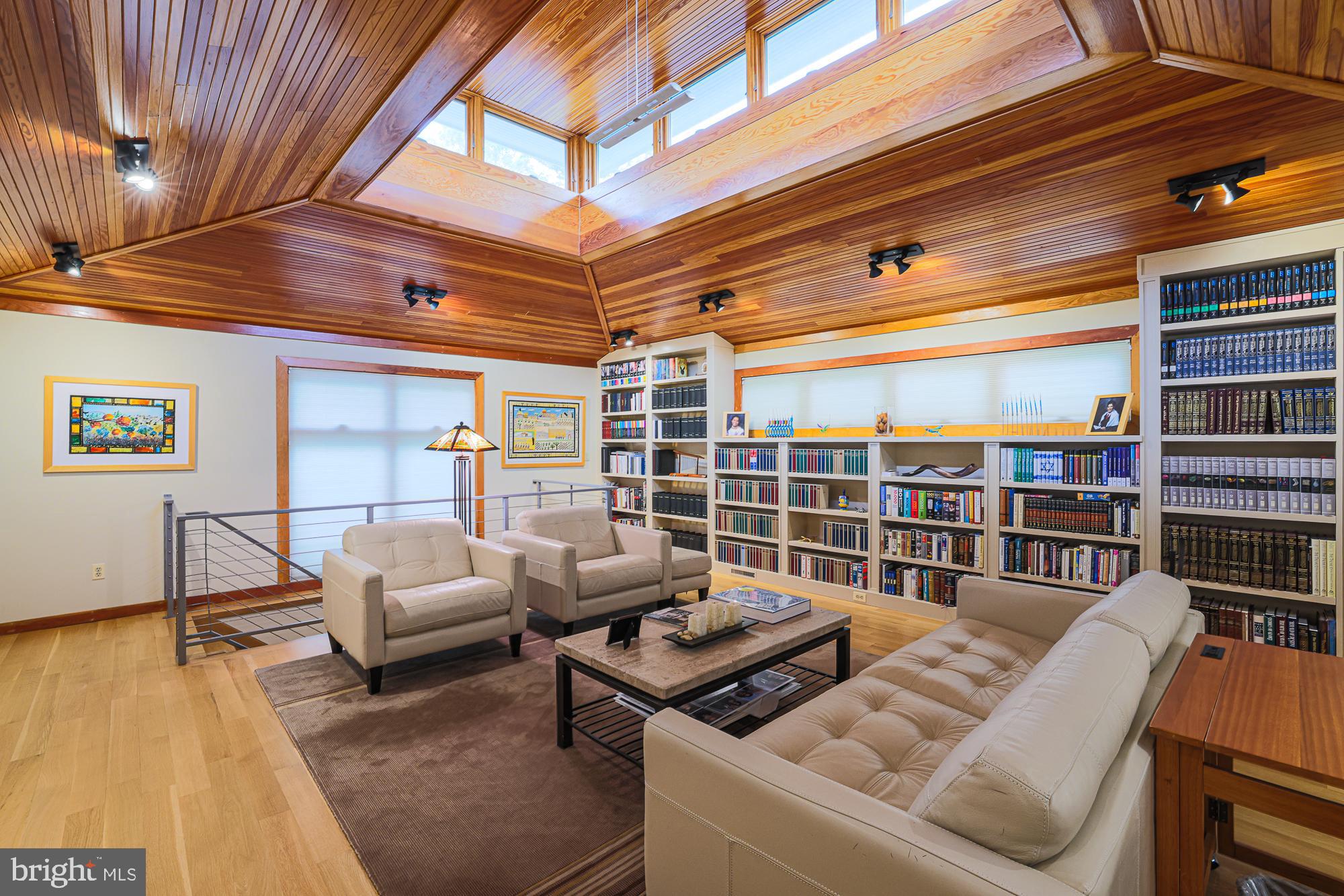 GREENSPRING - Residential