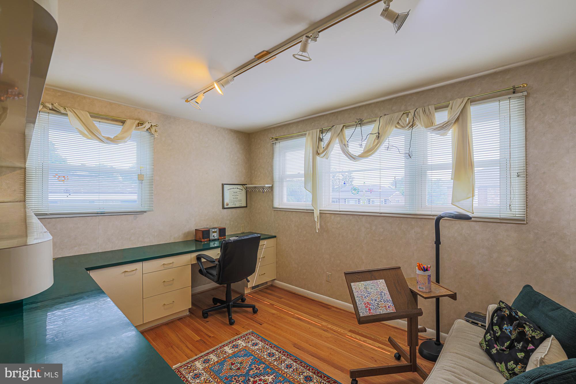 GREENSPRING - Residential