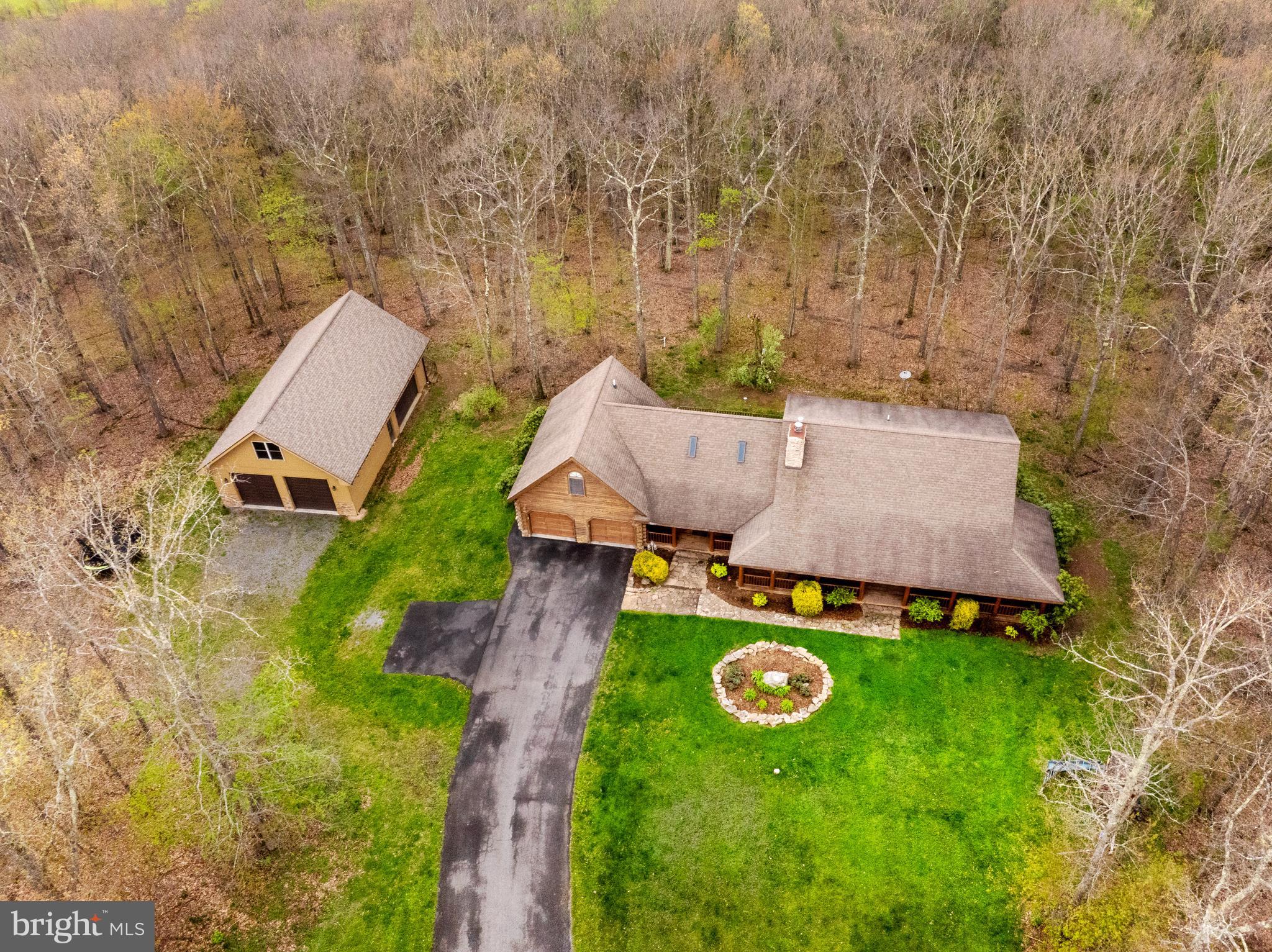MOSS CREEK - Residential