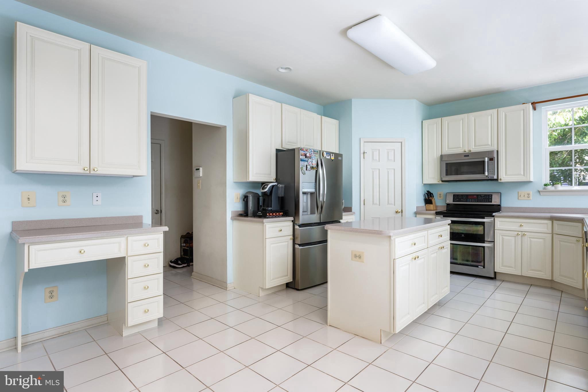 SHADOW HILLS - Residential