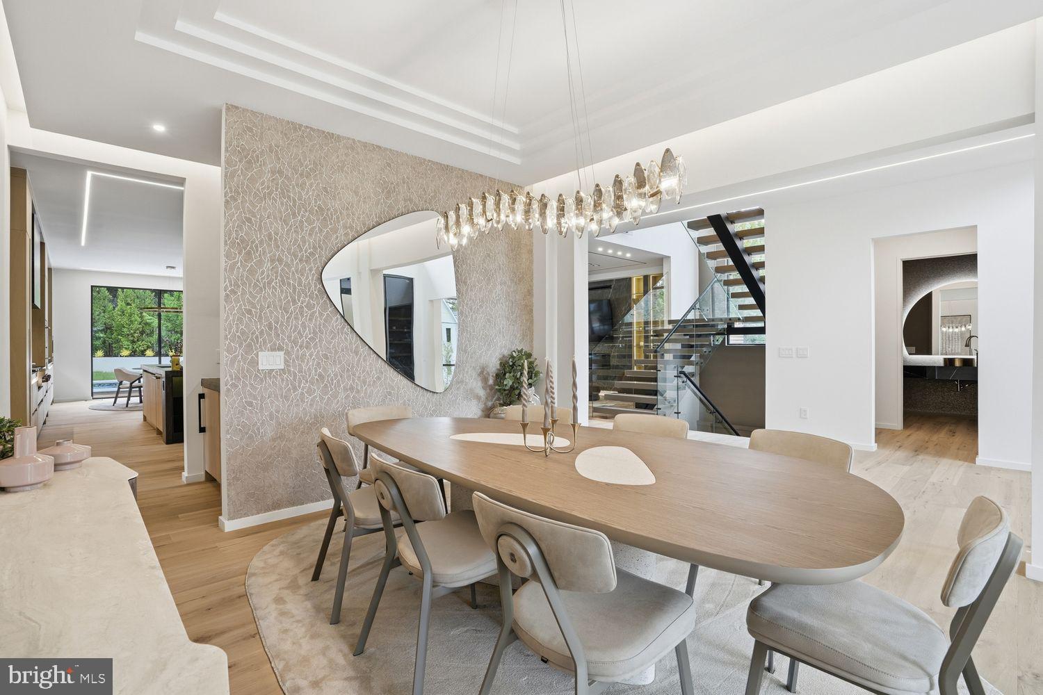 SALONA VILLAGE - Residential