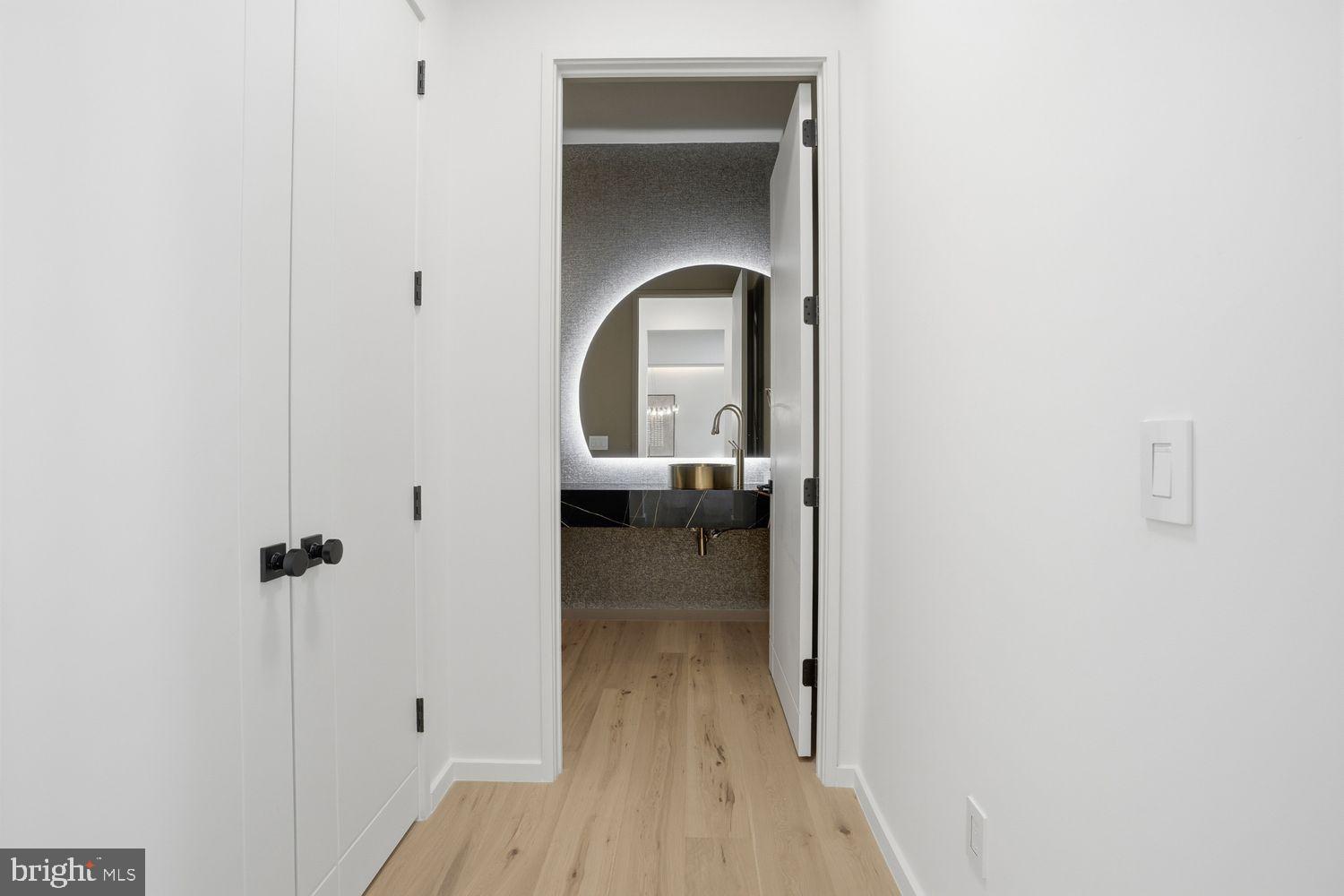 SALONA VILLAGE - Residential