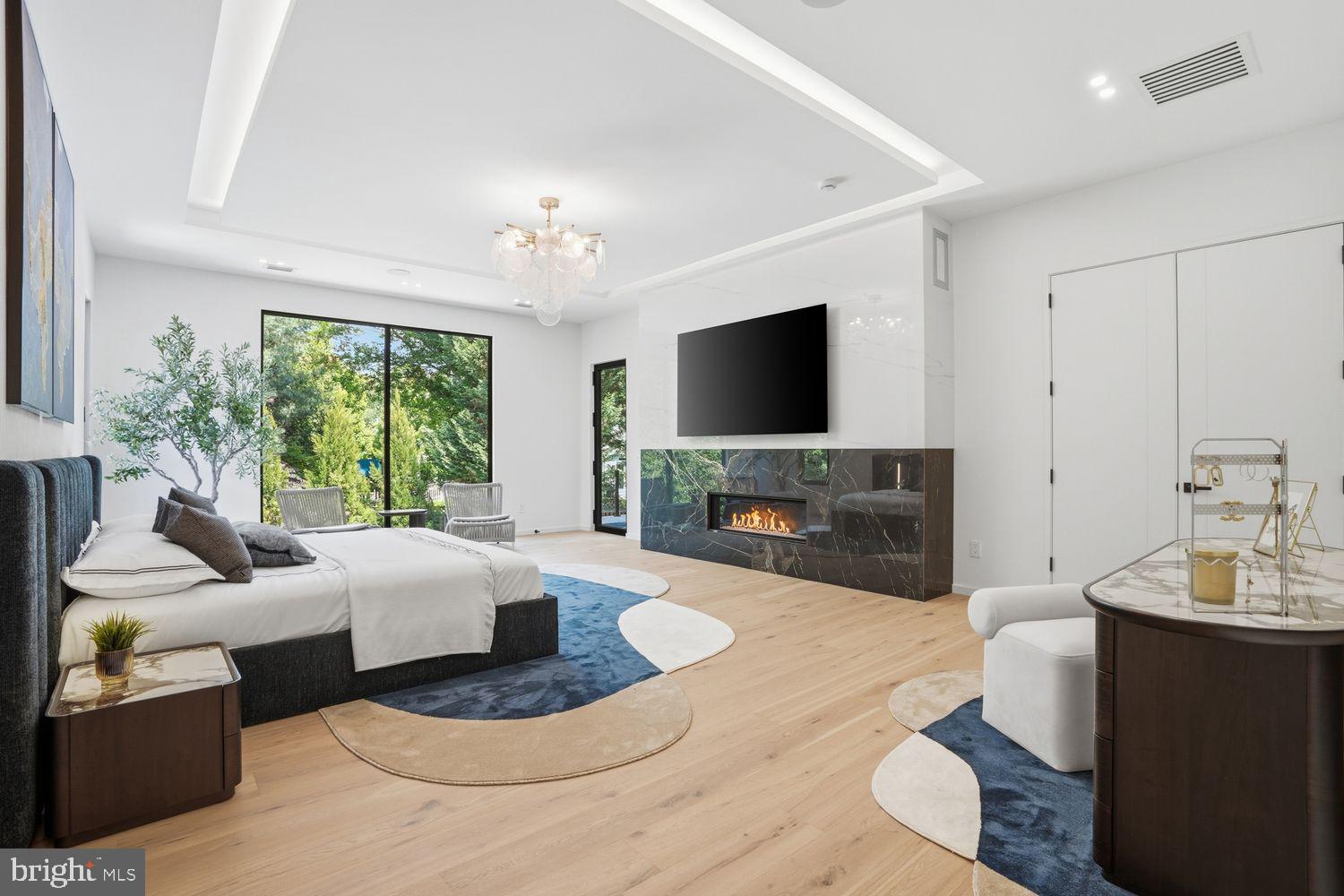 SALONA VILLAGE - Residential