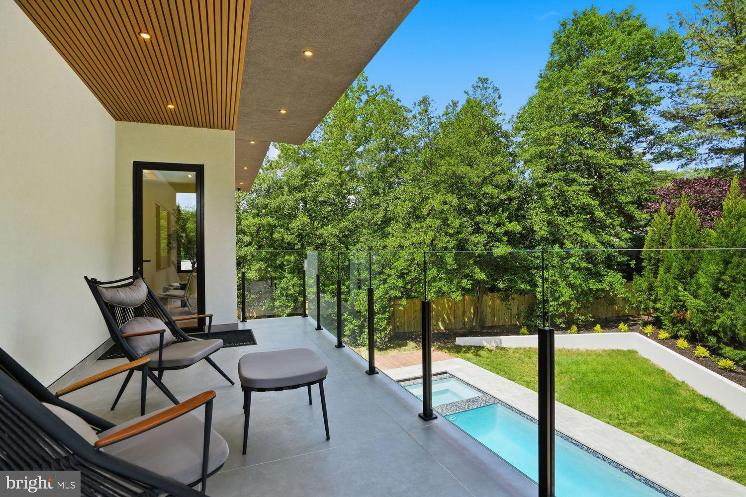 SALONA VILLAGE - Residential
