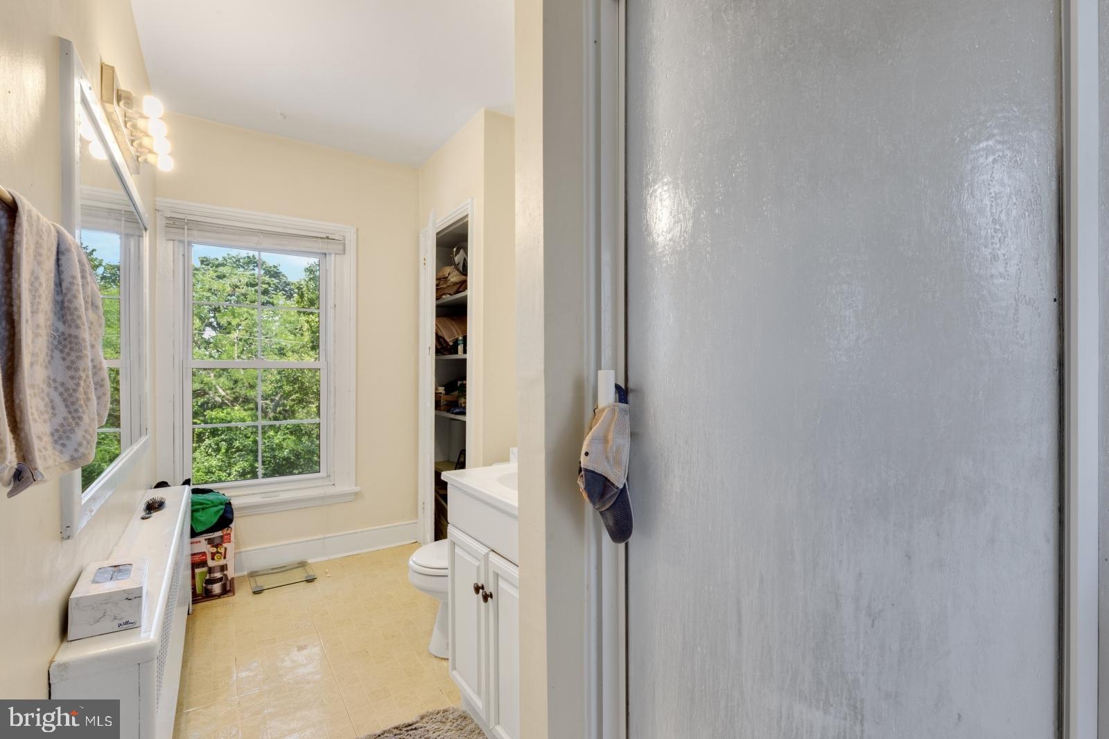 MANAYUNK - Residential Income