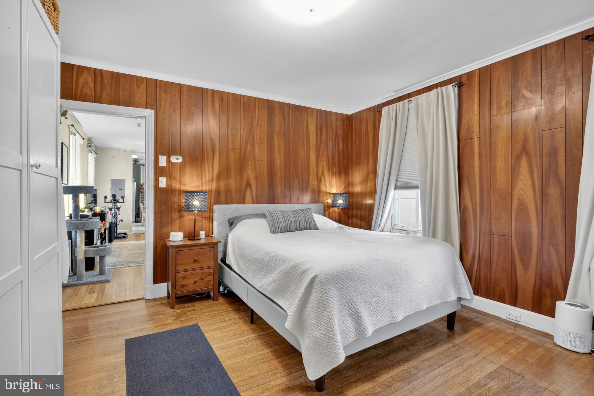 MANAYUNK - Residential Income