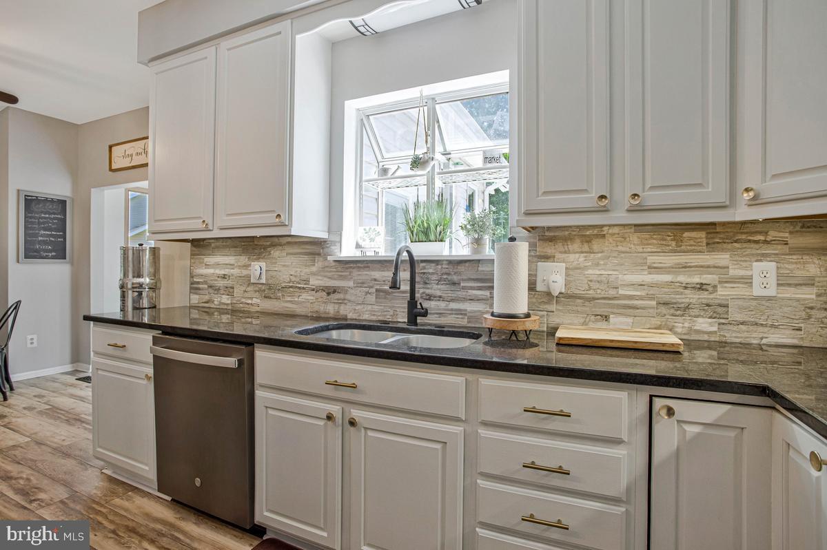 KINGS CREEK ESTATES - Residential