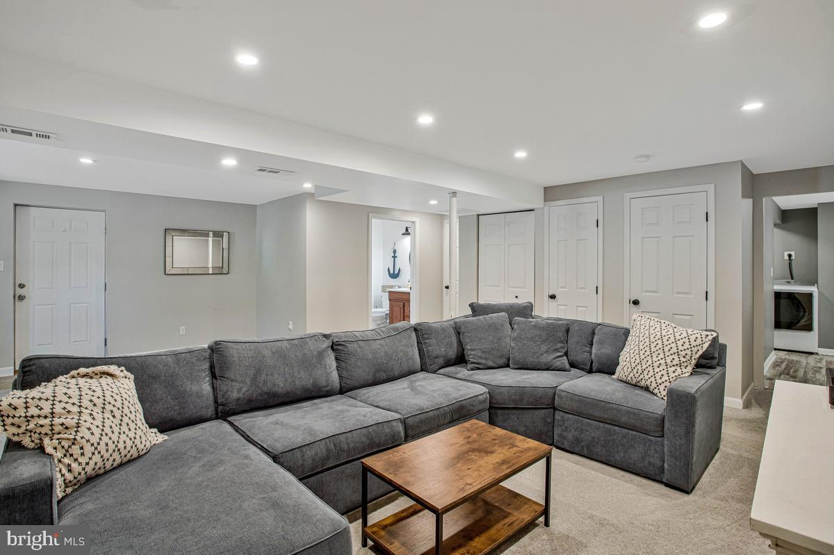 KINGS CREEK ESTATES - Residential
