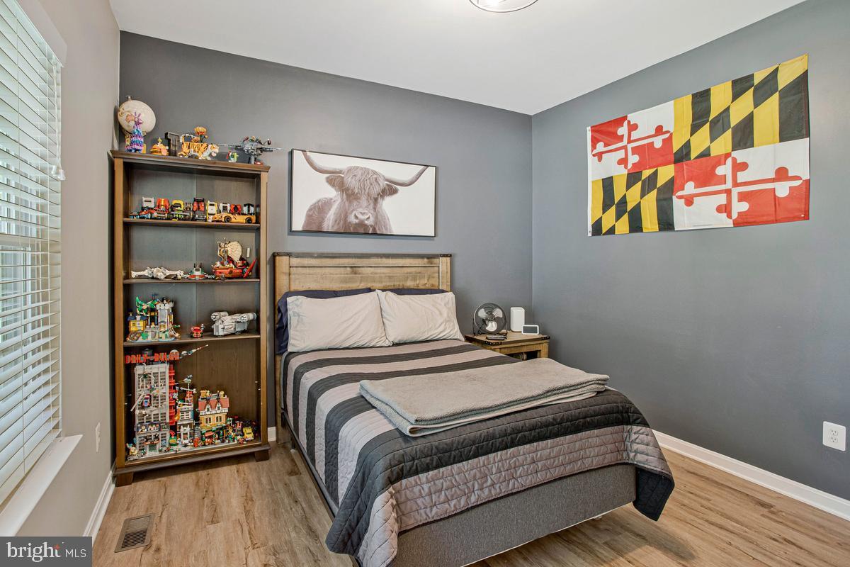 KINGS CREEK ESTATES - Residential