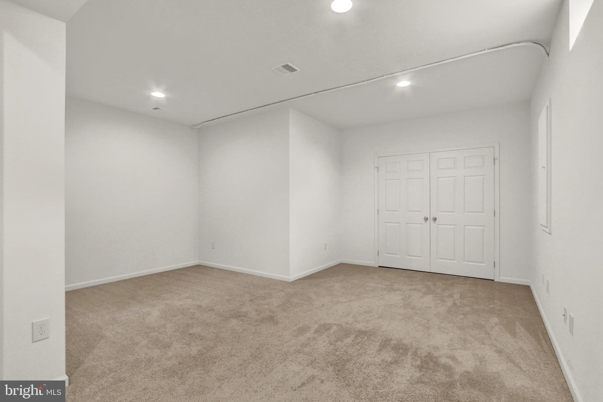 ROLLING MEADOWS - Residential