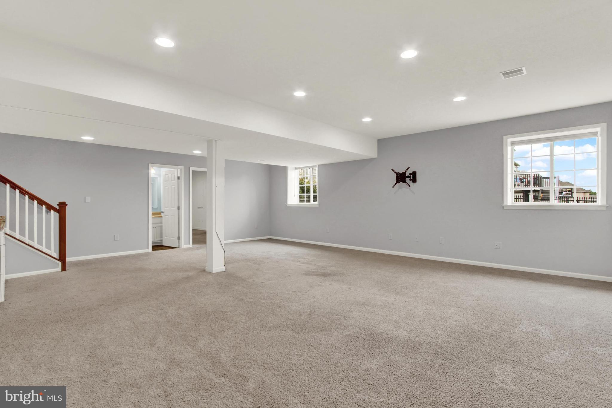 ROLLING MEADOWS - Residential