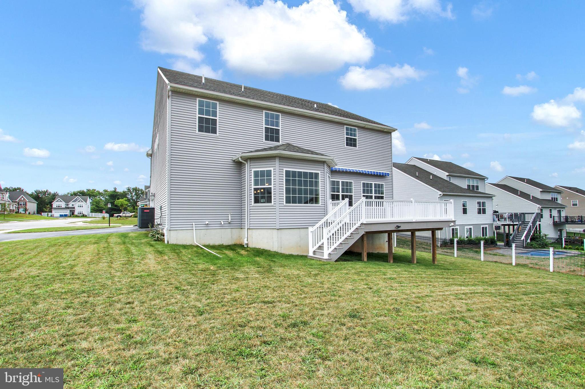ROLLING MEADOWS - Residential