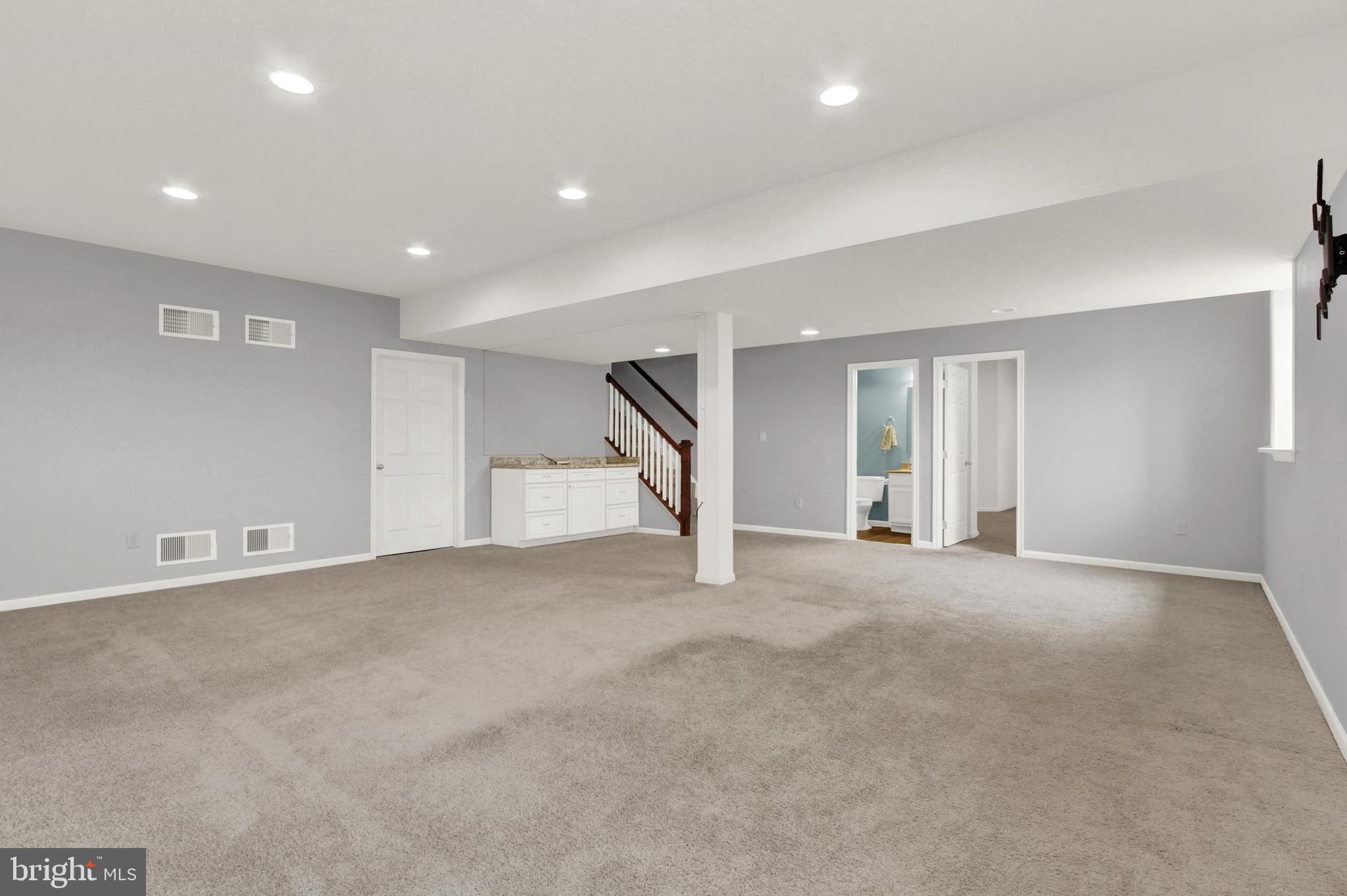 ROLLING MEADOWS - Residential