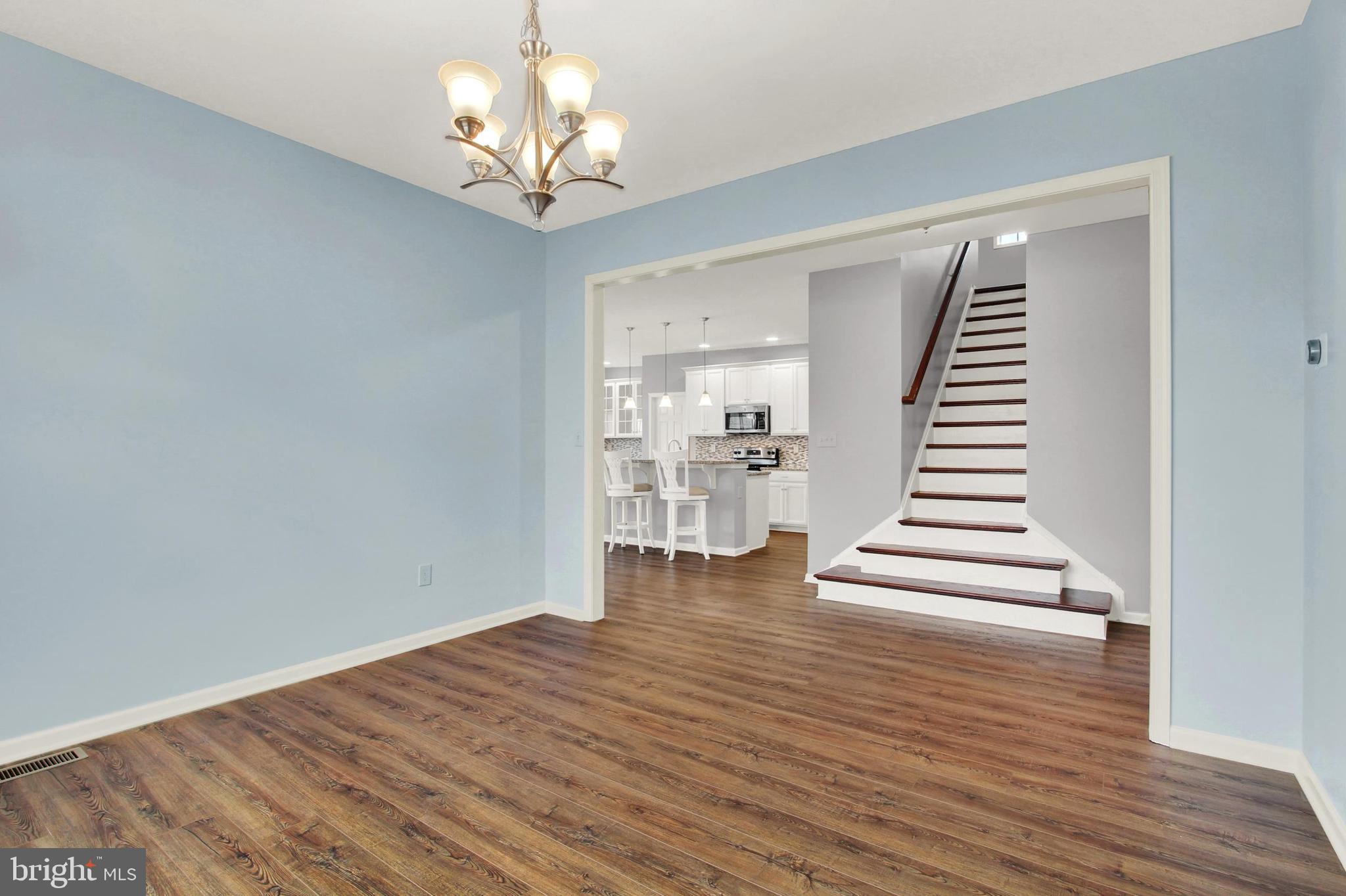 ROLLING MEADOWS - Residential