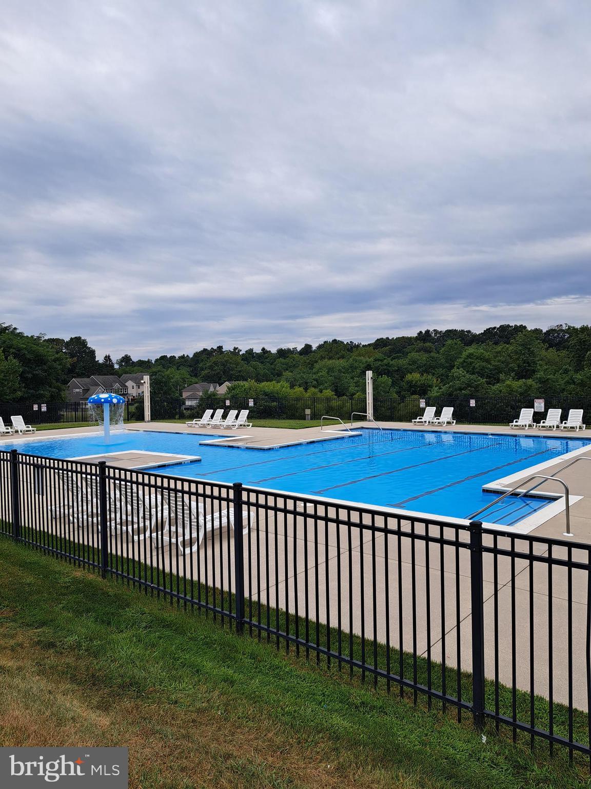 ROLLING MEADOWS - Residential