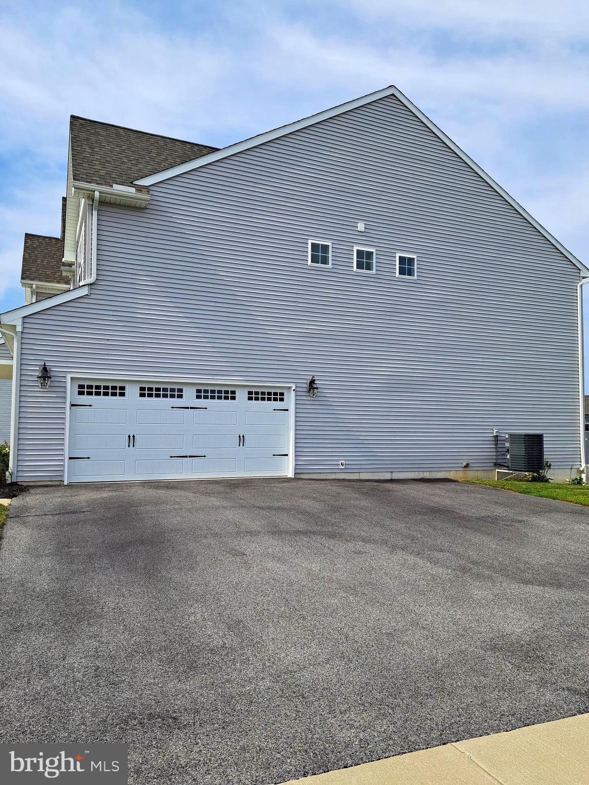 ROLLING MEADOWS - Residential